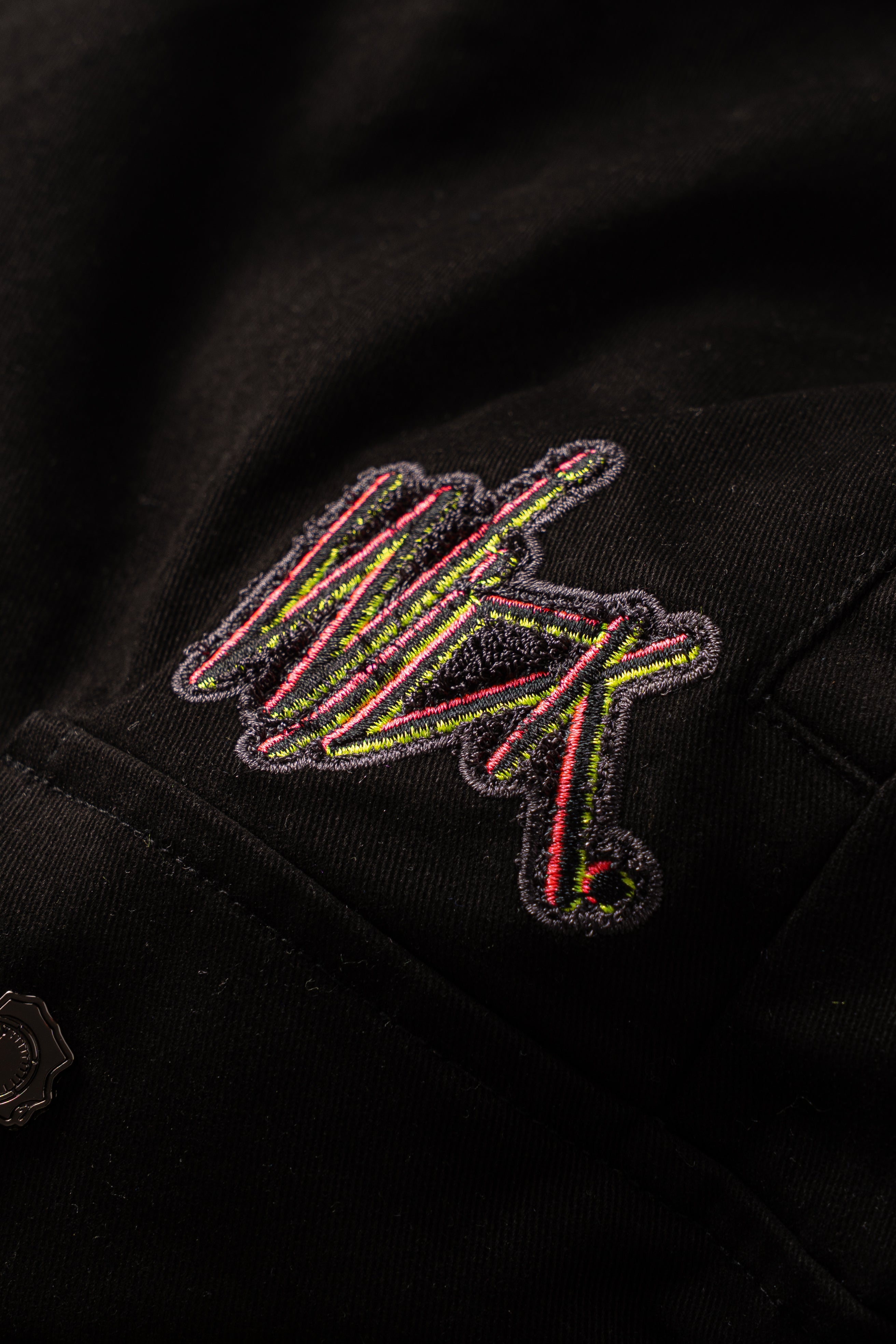 CARGO NR SHORTS BLACK