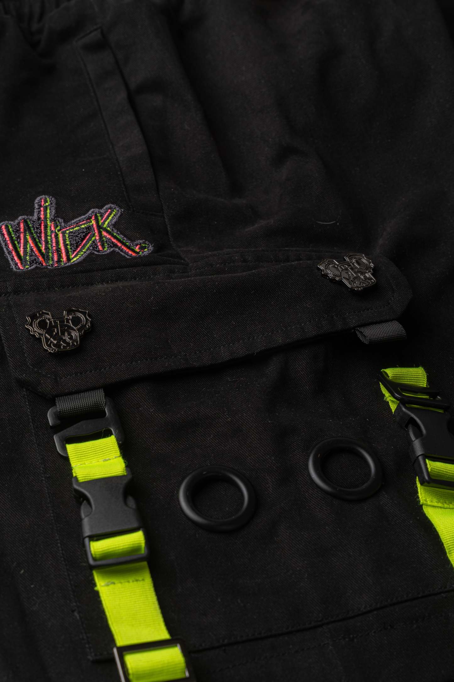 CARGO NR SHORTS BLACK