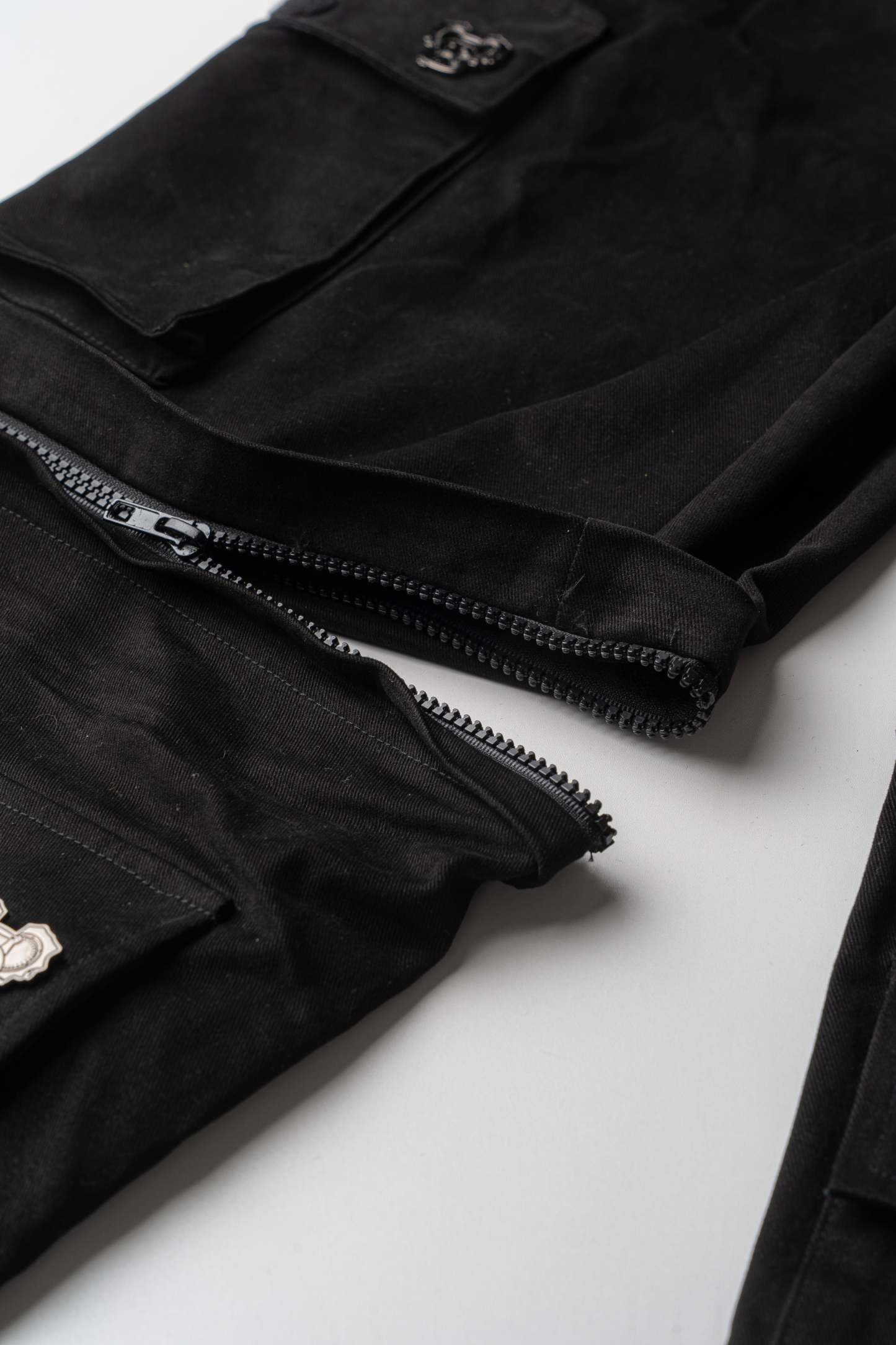 CARGO NR PANTS BLACK & YELLOW