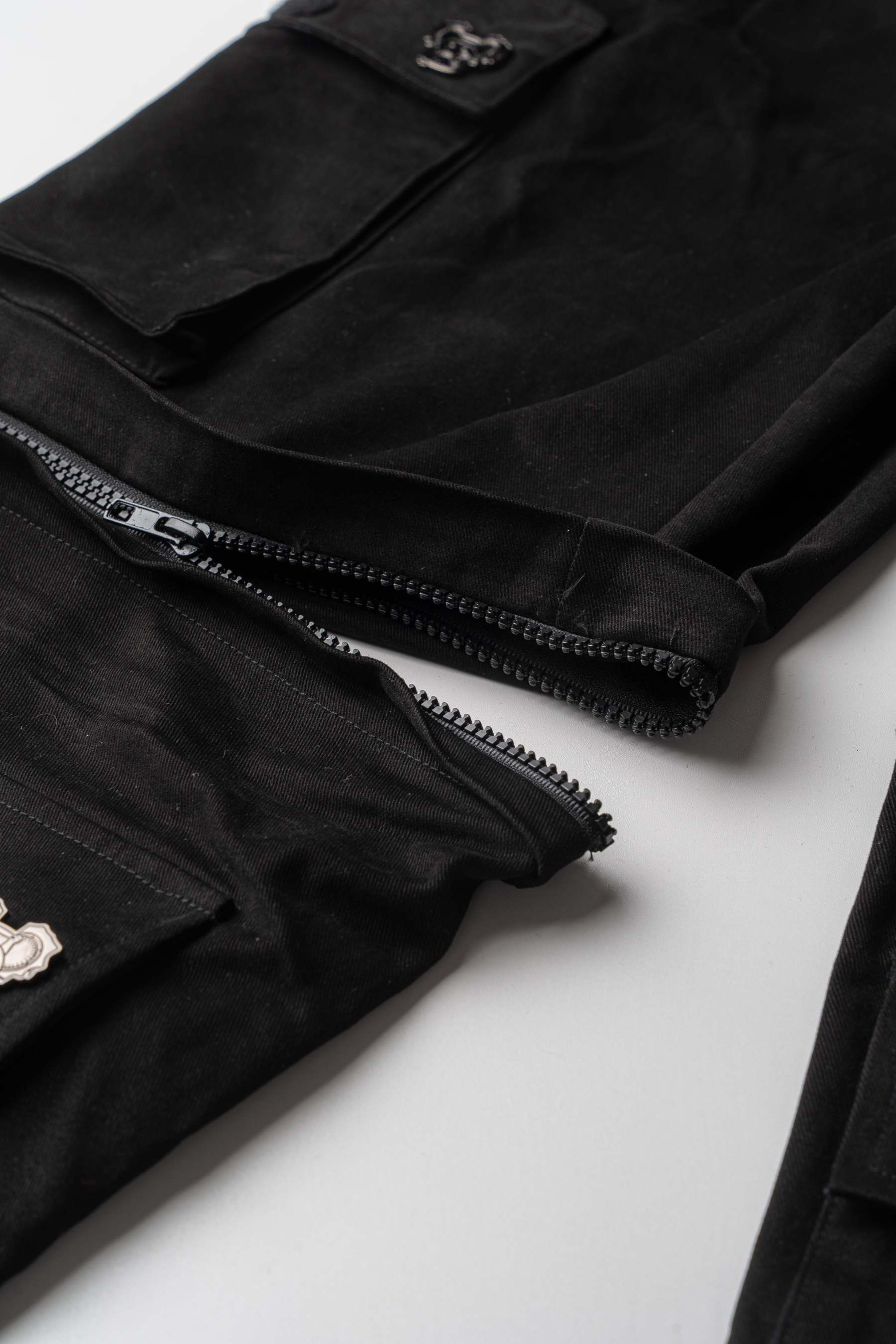 CARGO NR PANTS BLACK & YELLOW