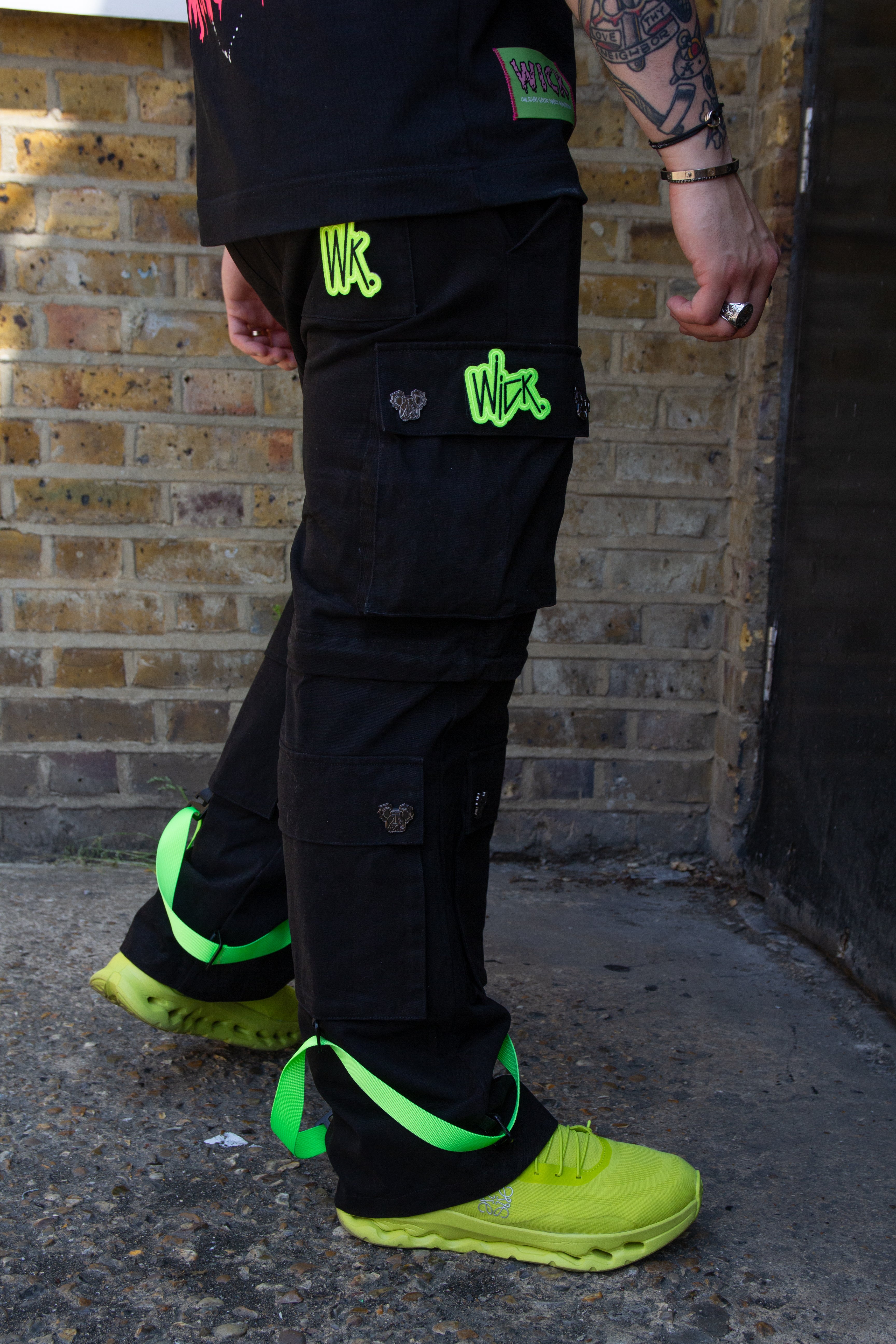 CARGO NR PANTS BLACK & YELLOW