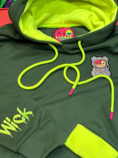 MOSS GREEN SWEATSHIRT GREEN SPACE!