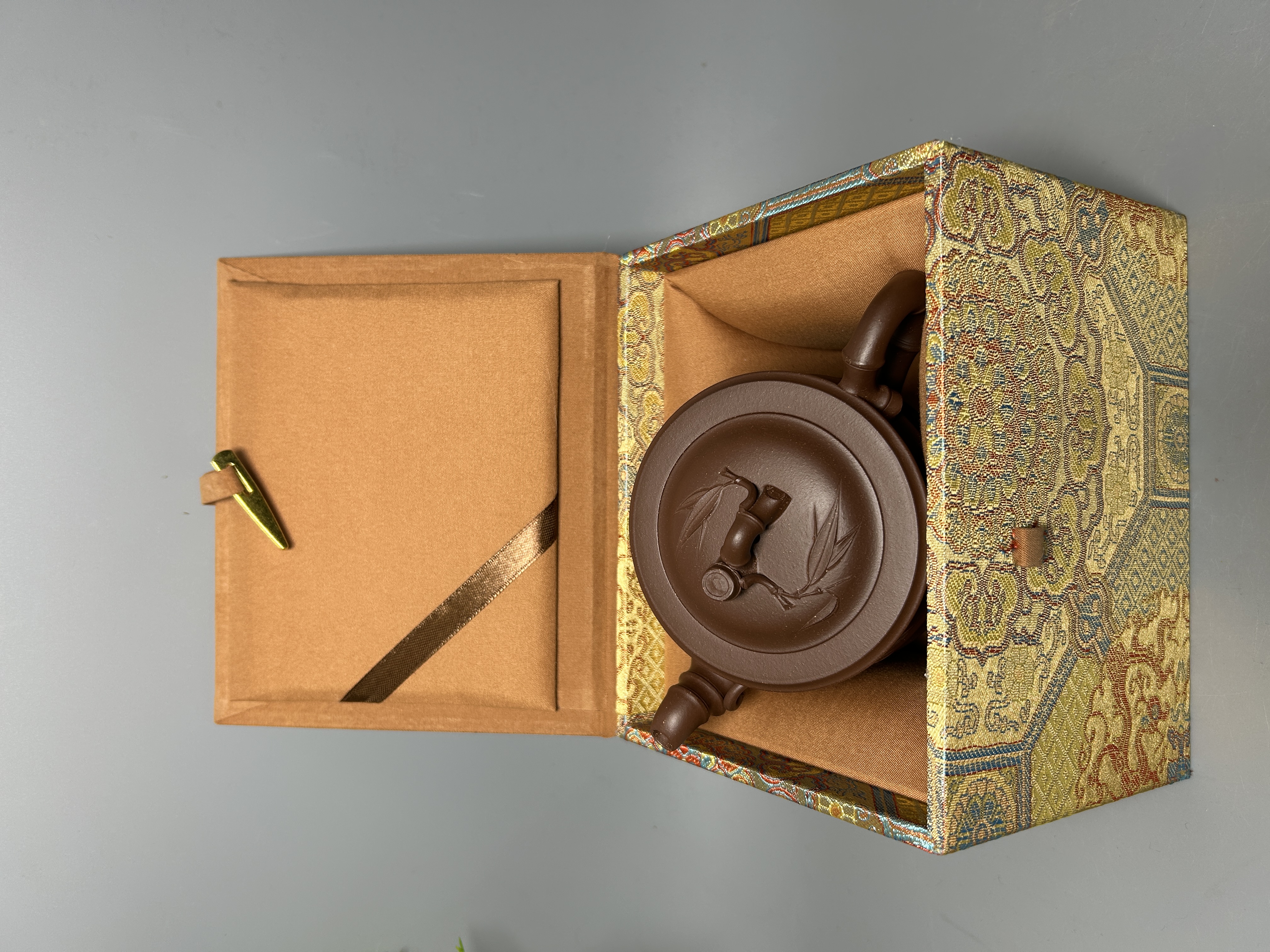 Bamboo Section Teapot - 200CC Yixing Ziqie Clay, Handcrafted Floral-Style Gongfu Tea Pot