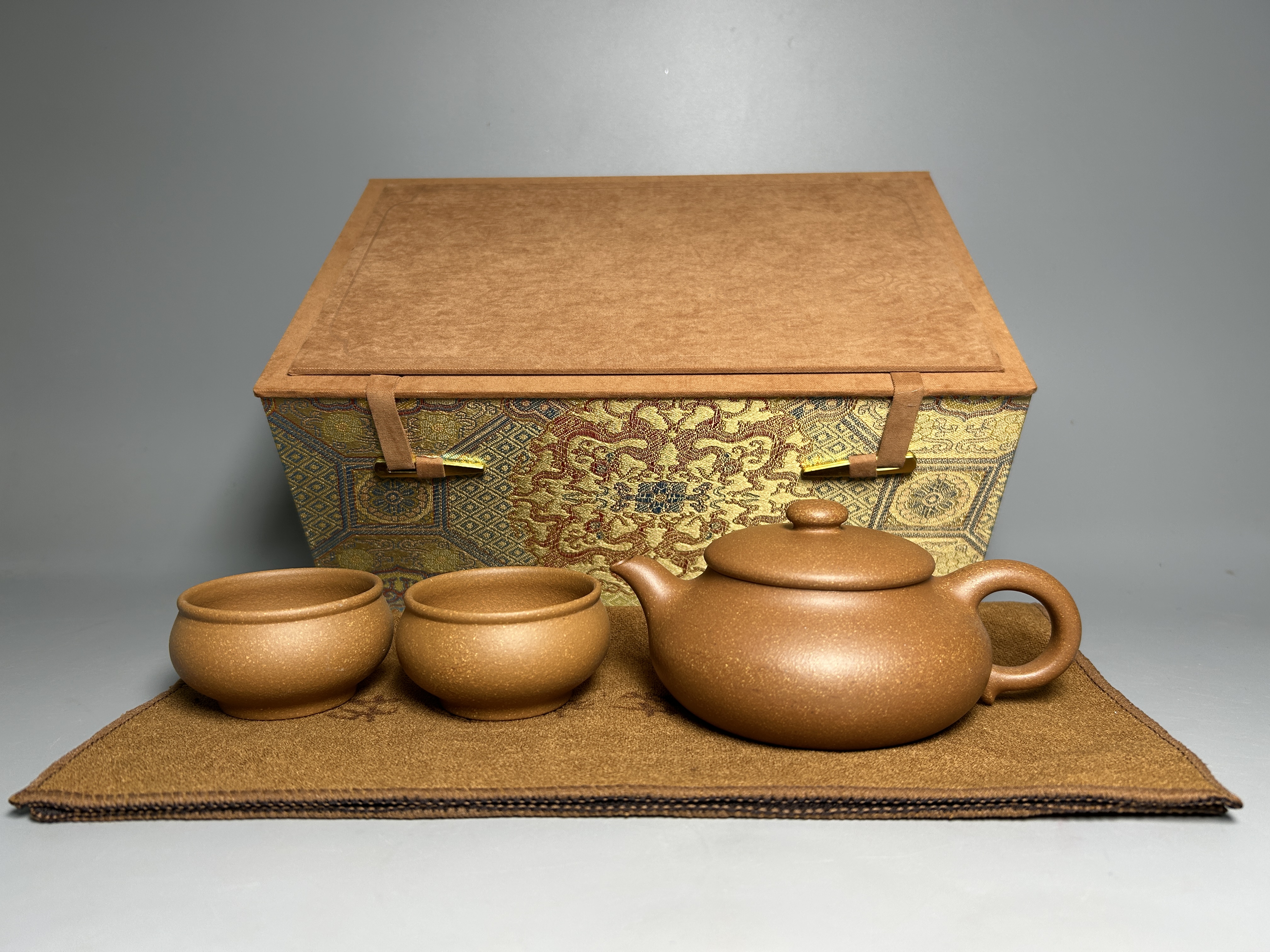 Short Pan Teapot - 200CC Huang Jiangpo Ni (Yellow Clay), Yixing Purple Clay Kung Fu Tea Pot