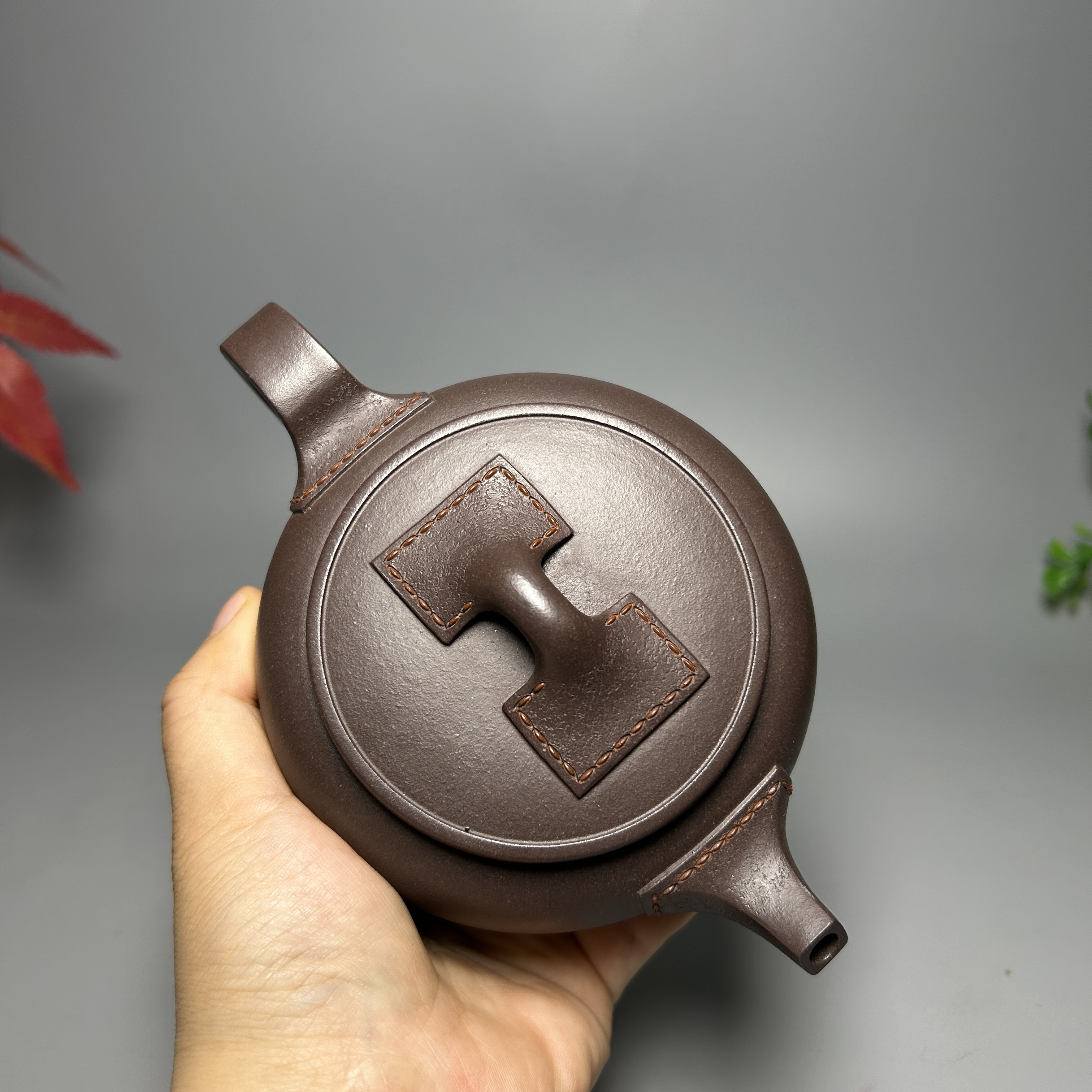 Leather-Textured Shipiao Teapot - 300CC Yixing Zini (Purple Clay), Handcrafted Traditional Kung Fu Tea Pot
