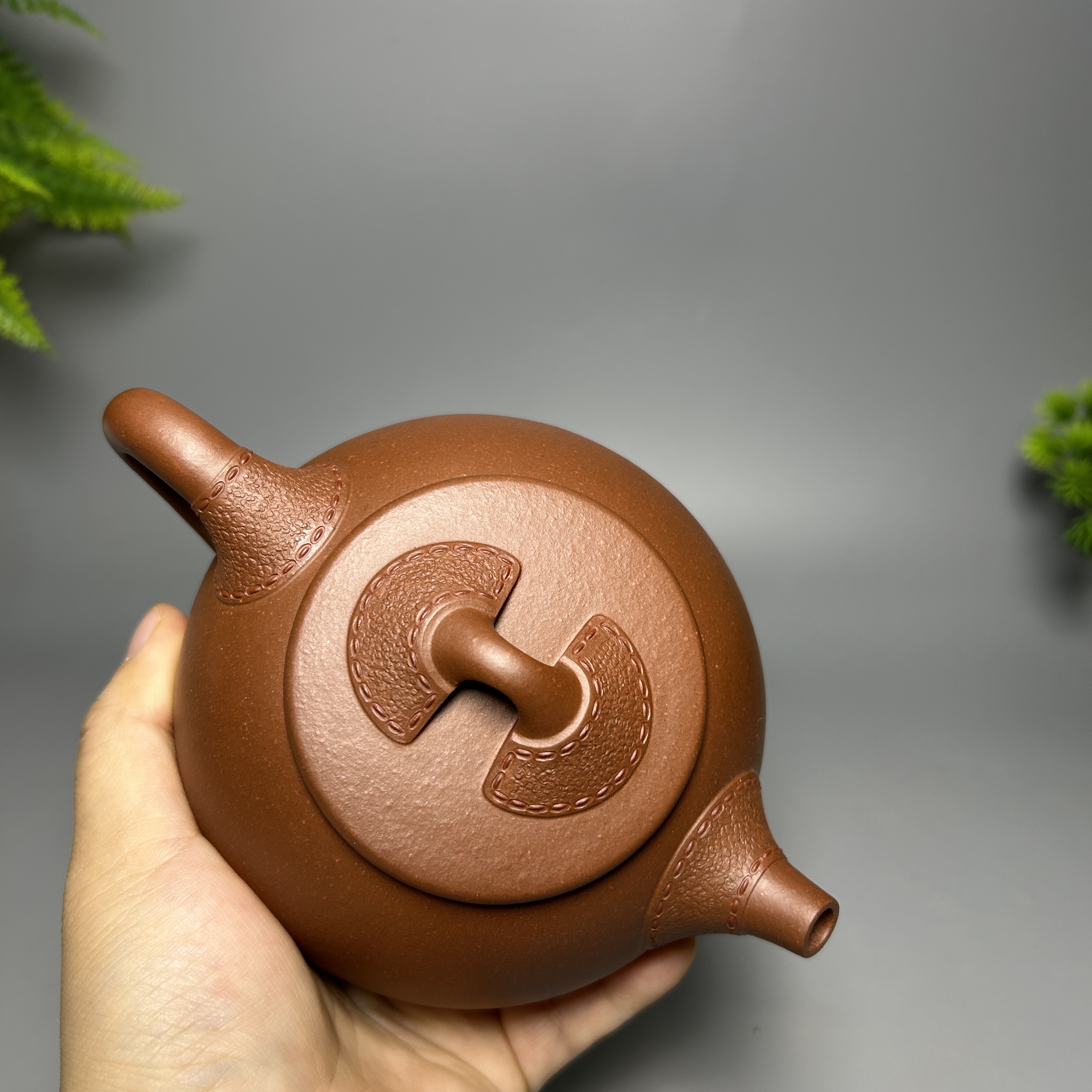 Leather-Textured Shipiao Teapot - 300CC Yixing Purple Clay, Handcrafted Traditional Chinese Kung Fu Tea Pot