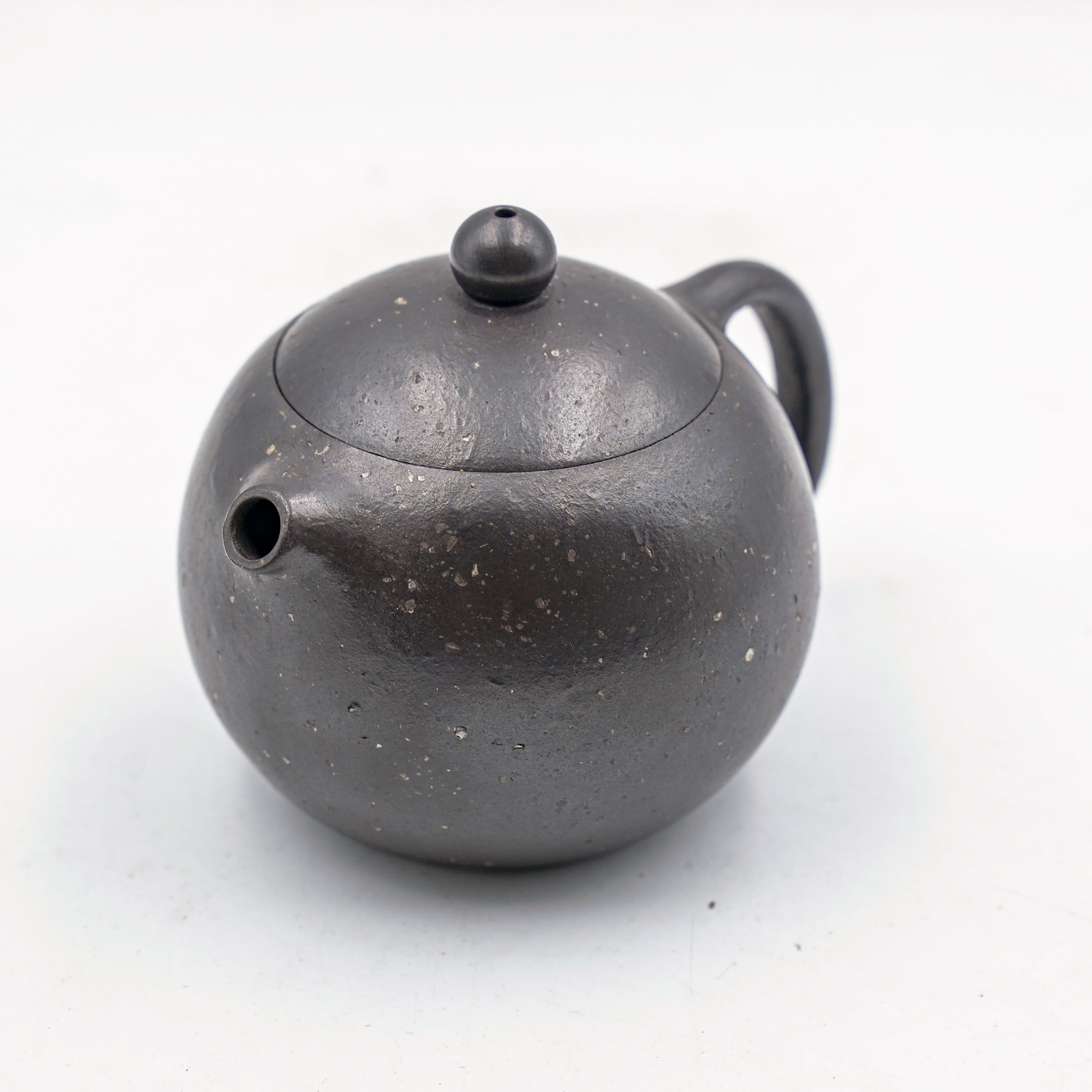 Handcrafted Yixing Zisha Xi Shi Teapot, Black Gold Sand Clay with Classic Design