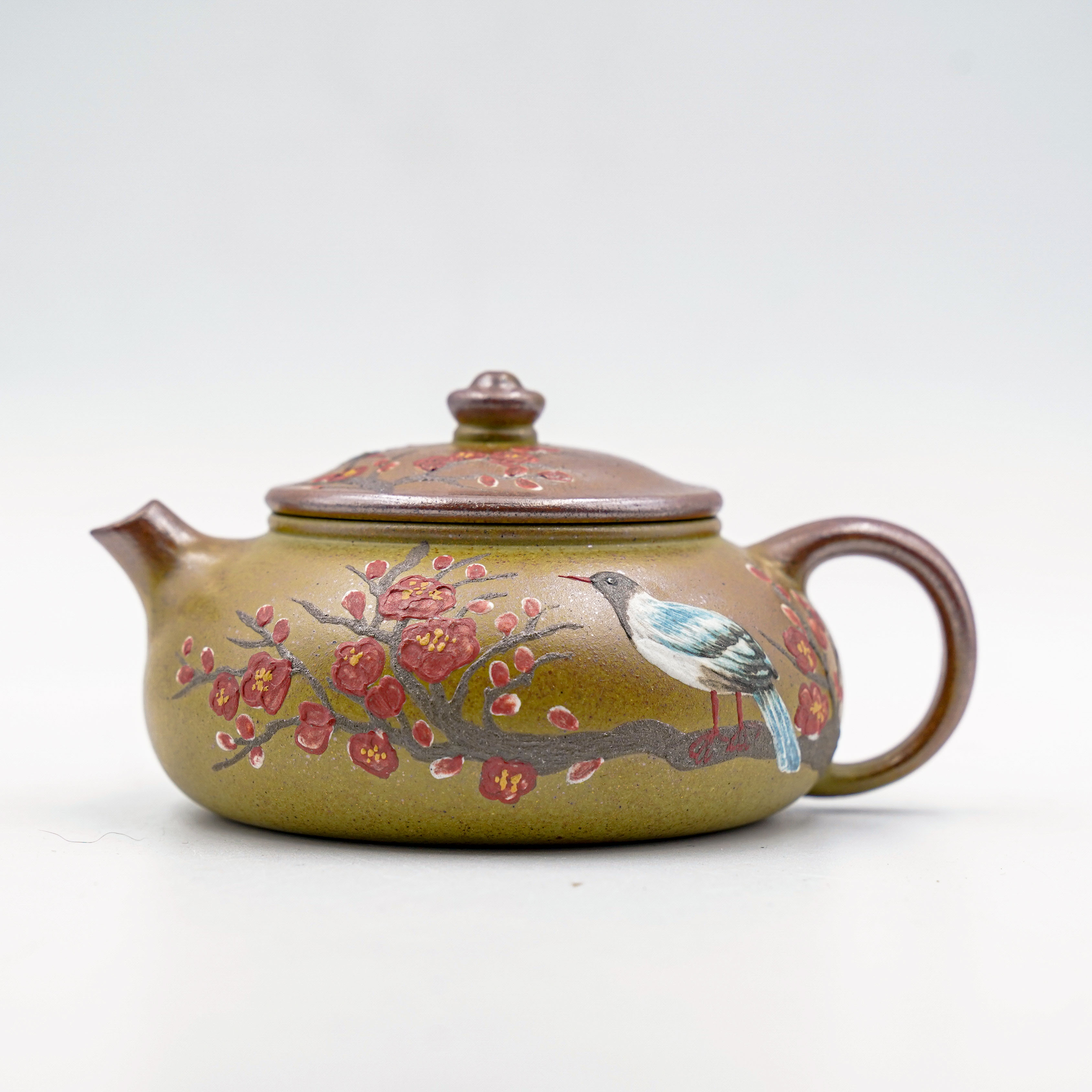 Handcrafted Yixing Zisha Hanjiang Teapot, Finish with Mud-Painted Winter River Motif