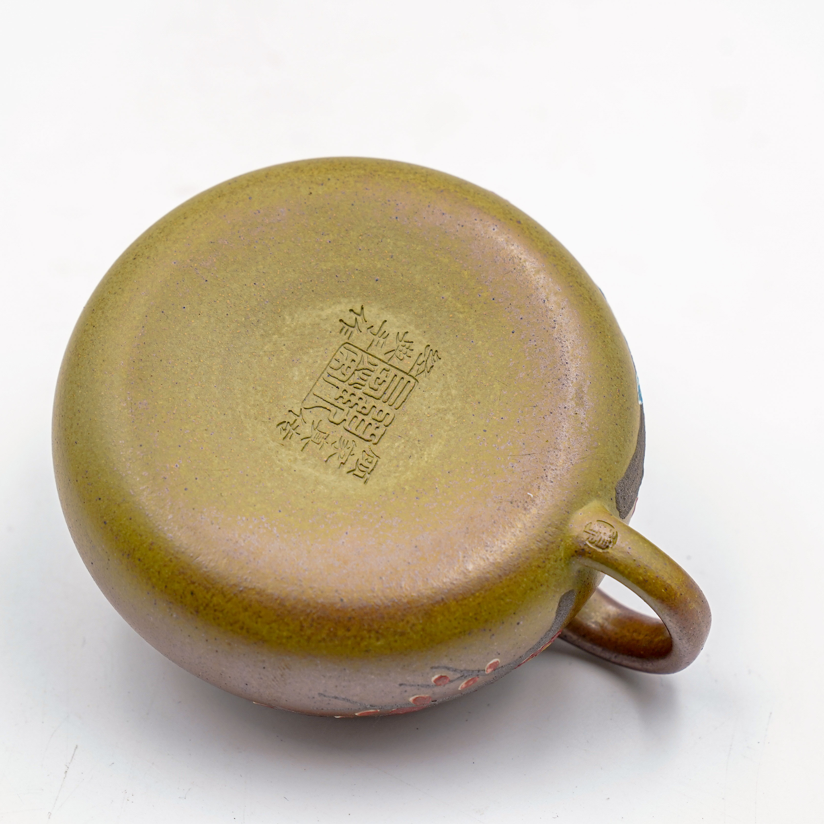 Handcrafted Yixing Zisha Hanjiang Teapot, Finish with Mud-Painted Winter River Motif