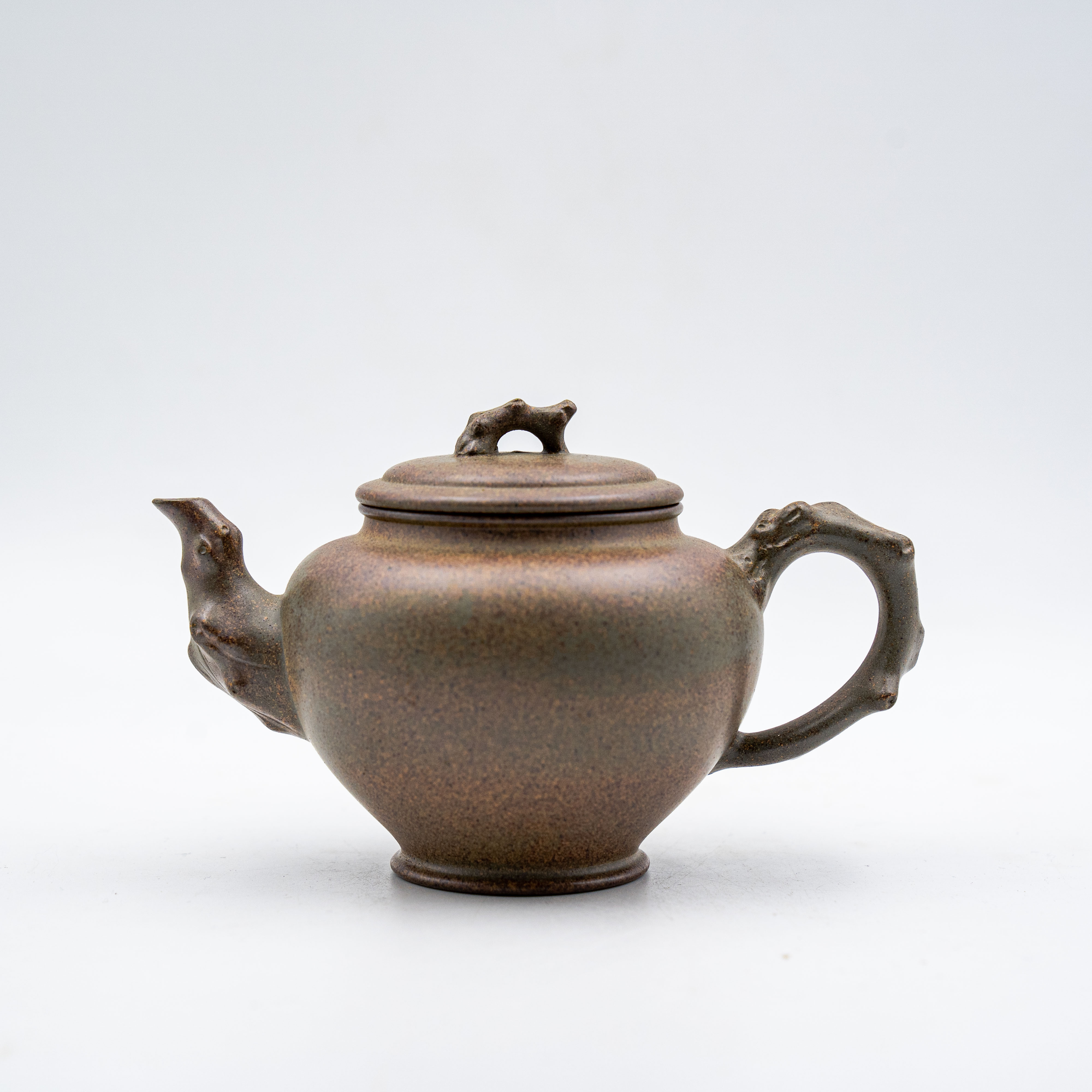 Handcrafted Yixing Zisha Baochun Teapot, Plum Blossom Design