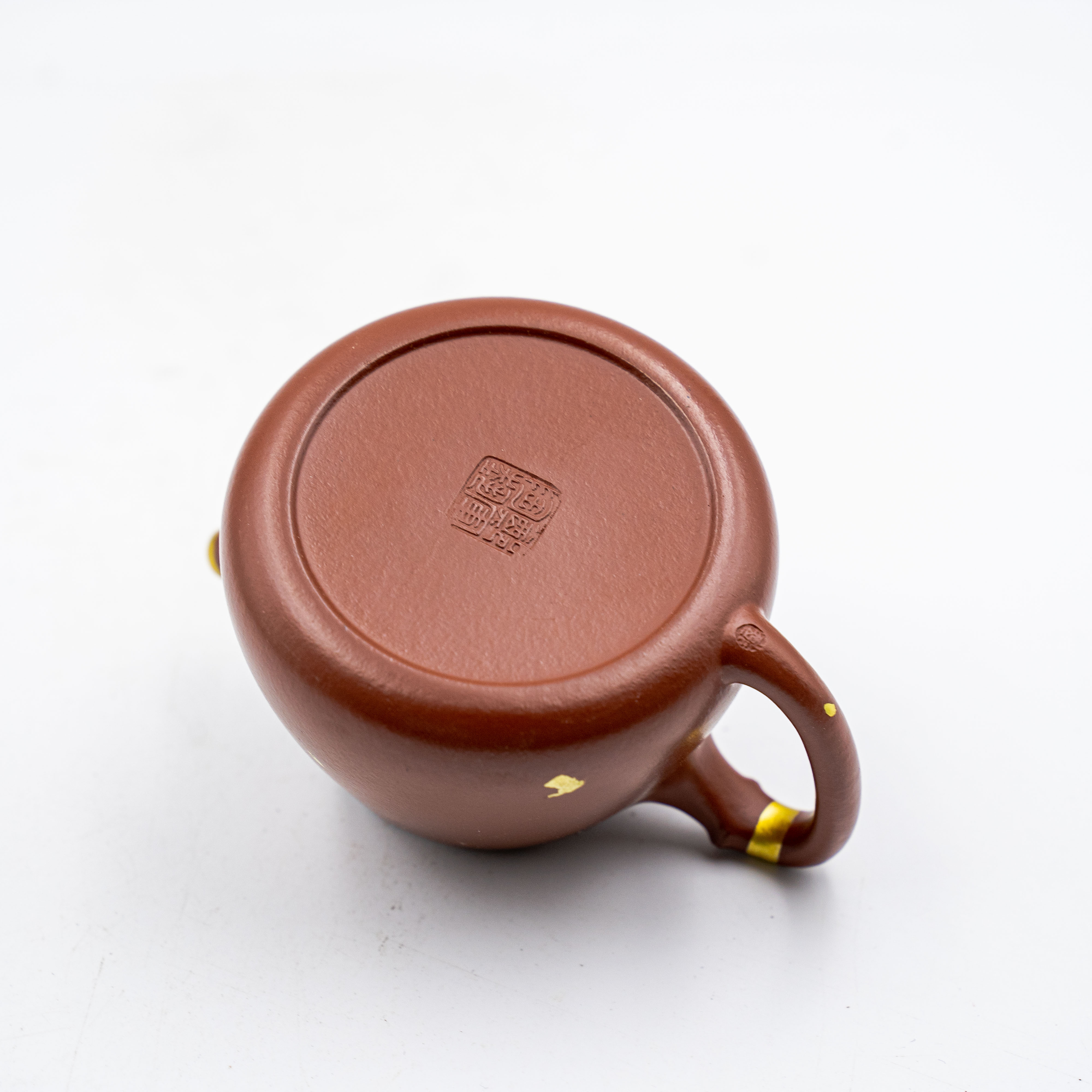Handcrafted Yixing Zisha Gaoshi Piao Teapot, Dahuangpao Clay with Gold-Plated Bamboo Motif