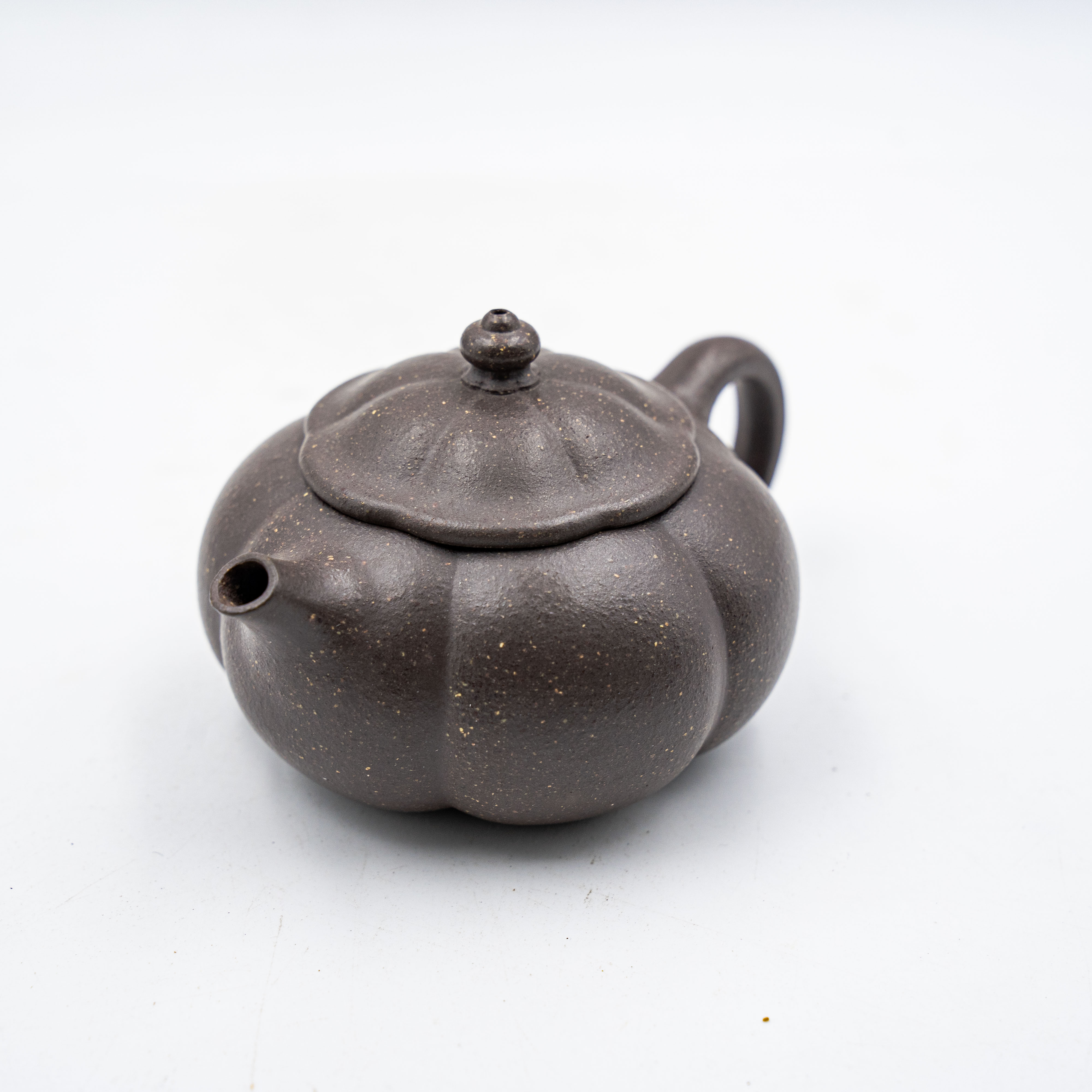 Handcrafted Yixing Zisha Hanjiang Teapot, Classic Ribbed Design