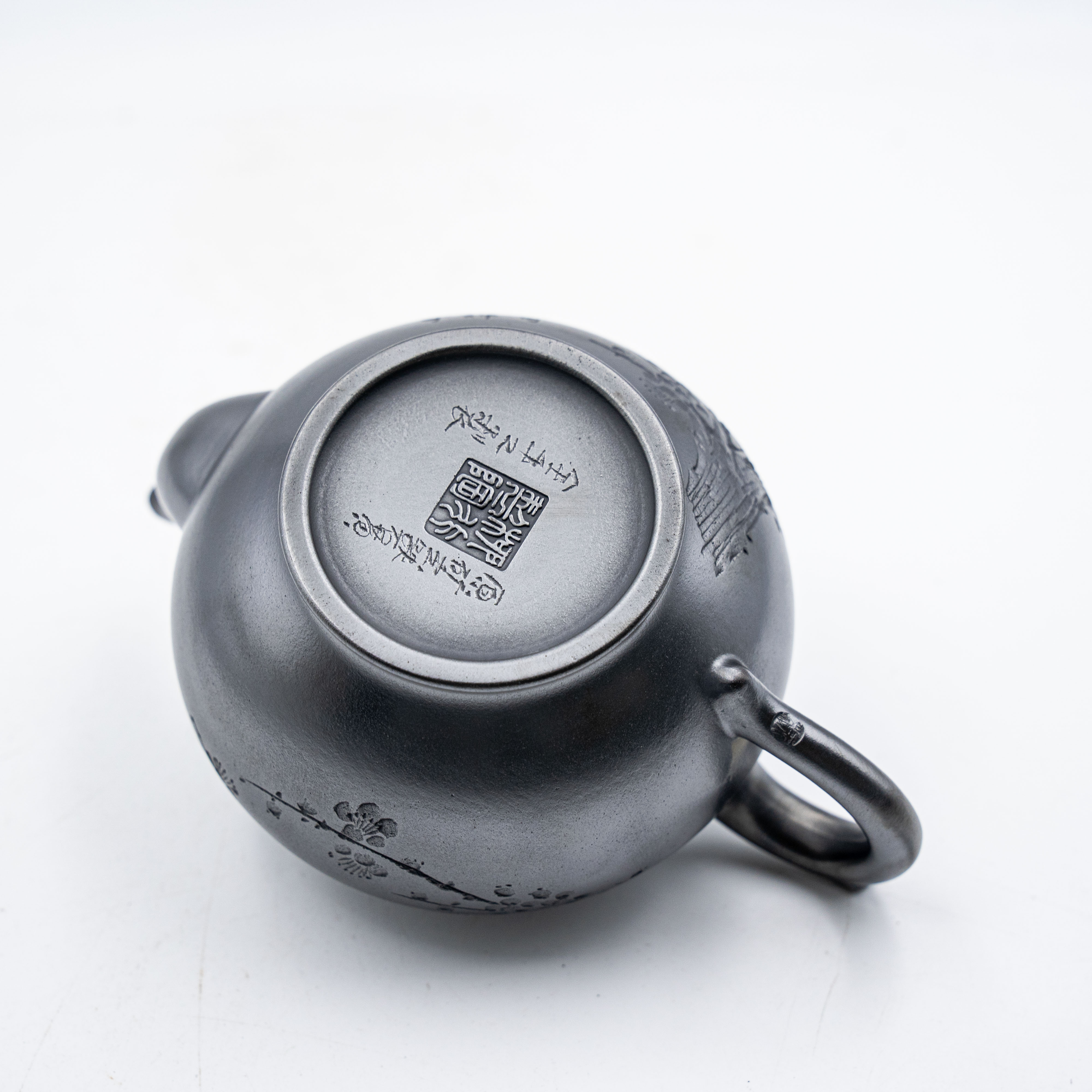 Xiao Ying Teapot – "Dark Iron" Shi Huang Clay Yixing Pot