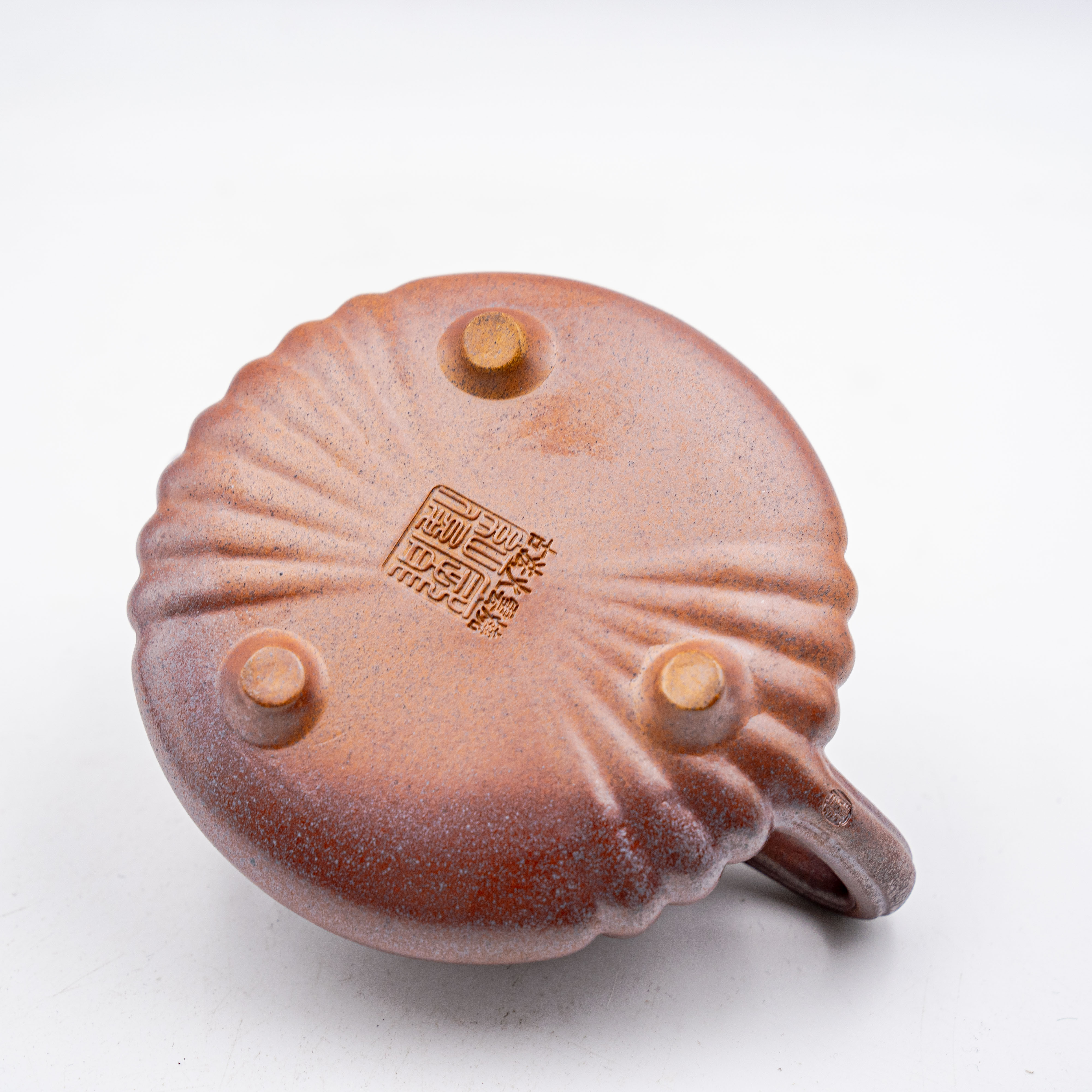 Handcrafted Yixing Zisha Clay Jinsuo Shipiao Teapot with Carved Landscape Design