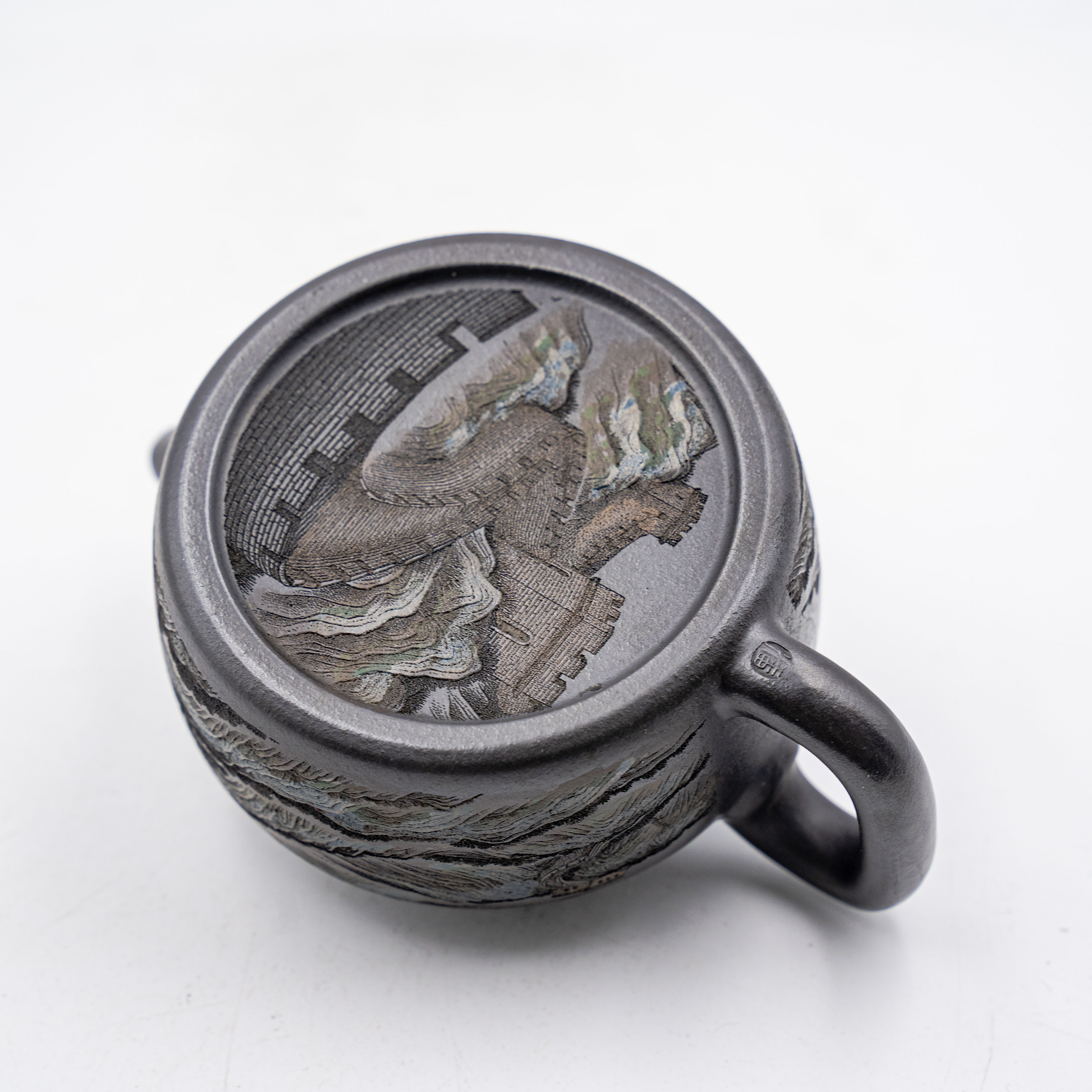 Handcrafted Yixing Zisha Clay Shihuang Teapot with Mud-Painted Great Wall Design