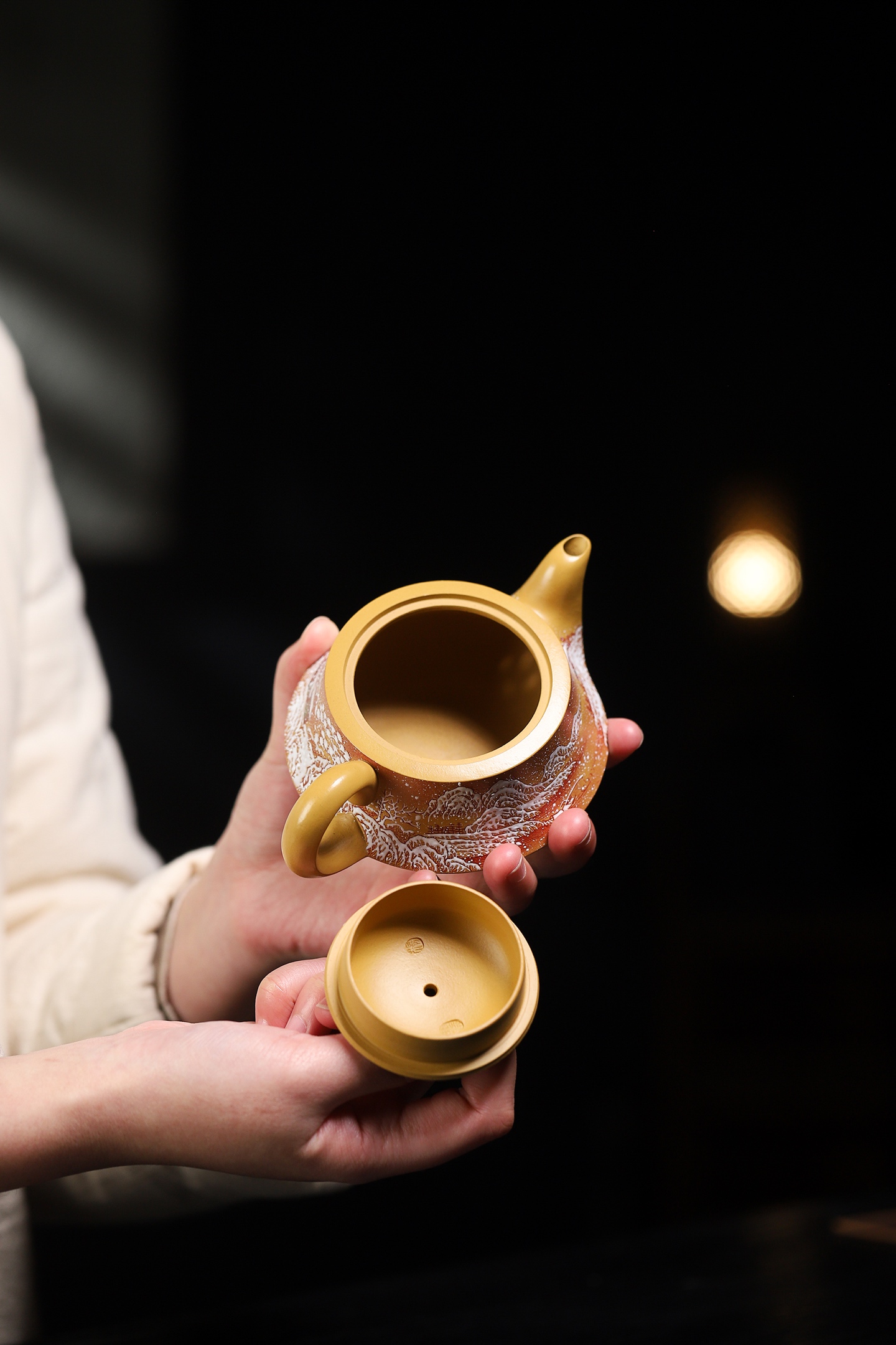 Double Intangible Heritage Enamel Snowscape 'Smooth Sailing' Teapot - 220CC Raw Ore Golden Zhuni