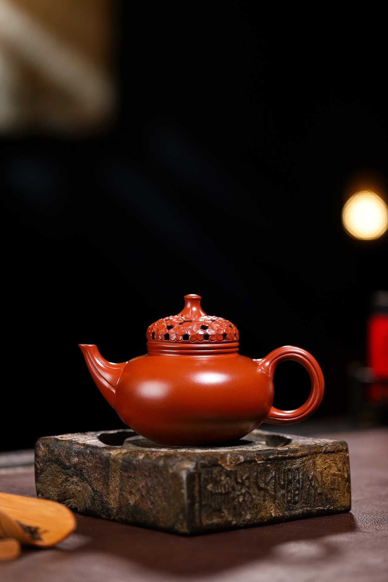 Prosperous Blooms Teapot - 320CC Huanglongshan Hongpilong Clay, Yixing Floral Art Tea Pot