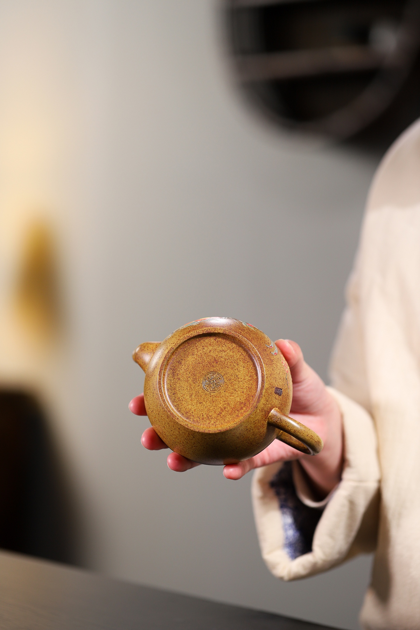 Pinggai Lianzi Teapot - 280CC Premium Gold Duan Chai Shao (Wood-Fired), Yixing Lotus Seed Kung Fu Tea Pot