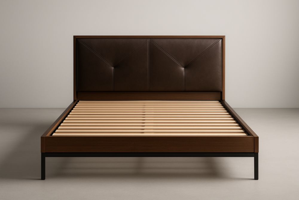 Lit en bois avec tête de lit en cuir synthétique marron