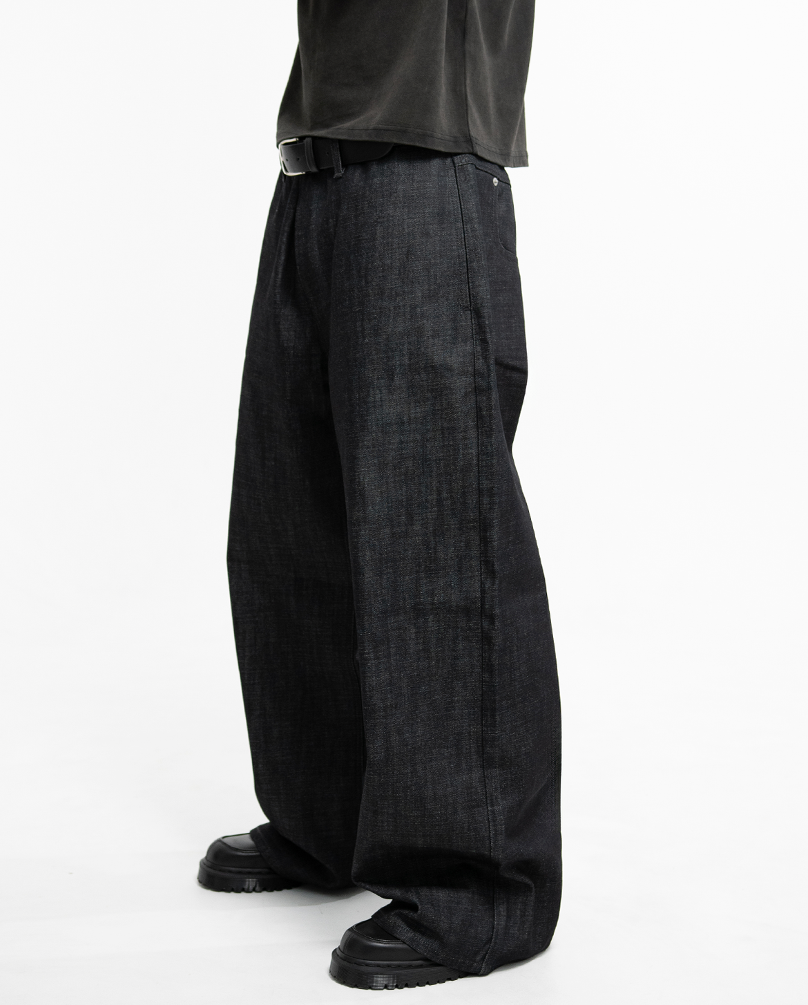 MENES Janome Raw Baggy Jeans - Black-Coordom