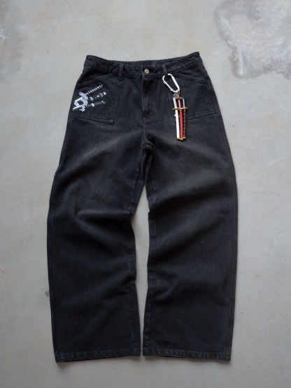 "NOTHING HAPPENED" JEANS + GIFT KEY-HANGER-Coordom