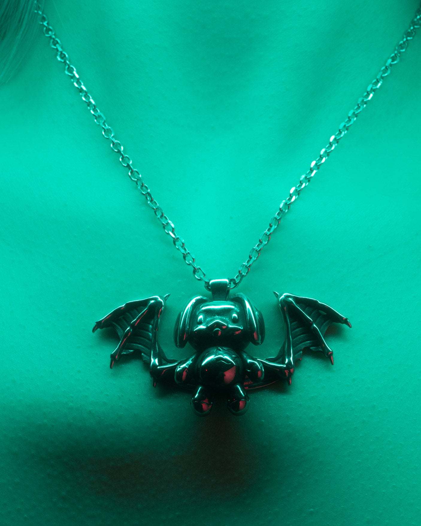  Cute But Deadly Chain-Coordom