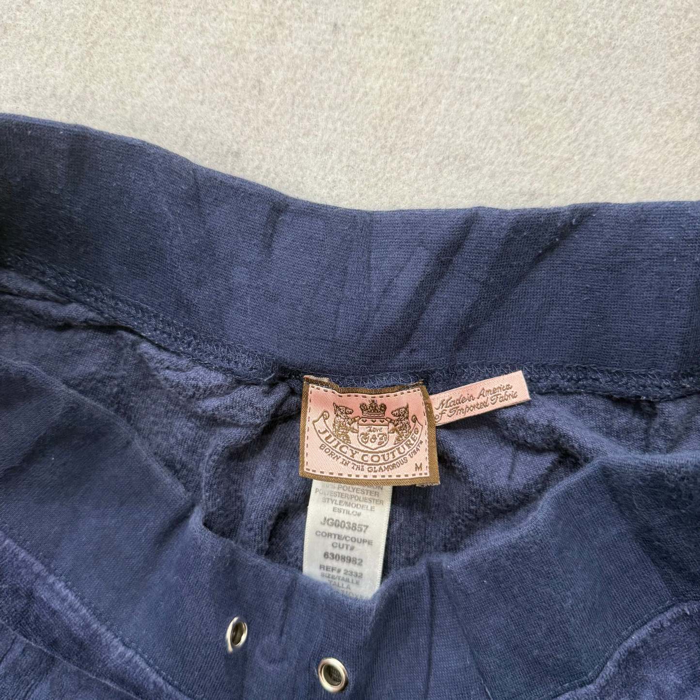 Juicy Couture Women's Midnight Blue Velour Flare Track Pant Low Rise Logo Size M-Coordom