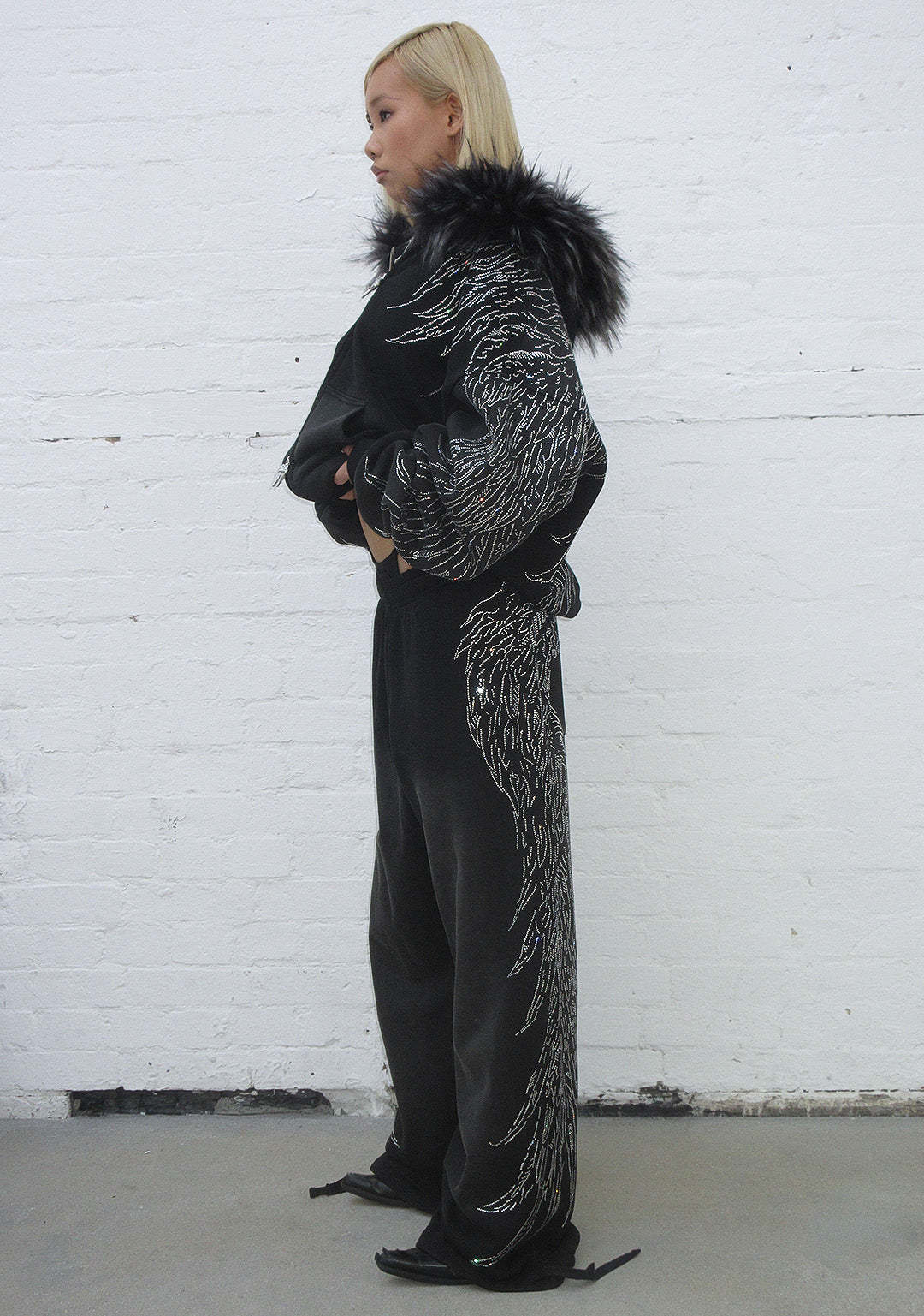 FALLEN RHINESTONE OVERSIZED SWEATPANTS WASHED BLACK-Coordom