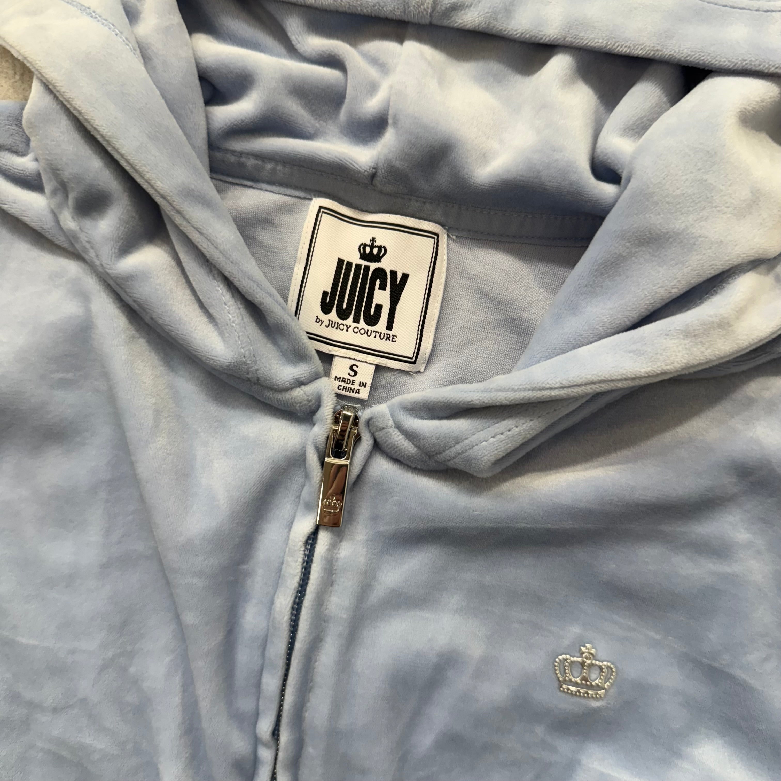 Juicy Couture Women Powder Blue Velour Zip Up Cropped Hoodie Graphic Logo Size S-Coordom