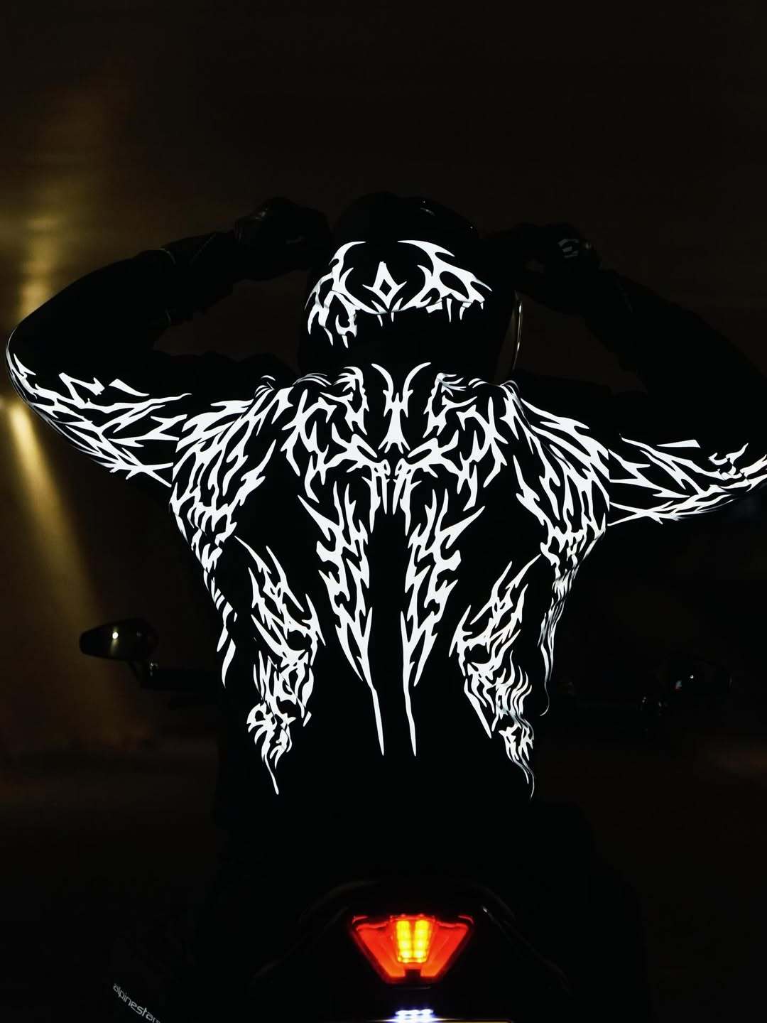 Reflective Hoodie V1-Coordom