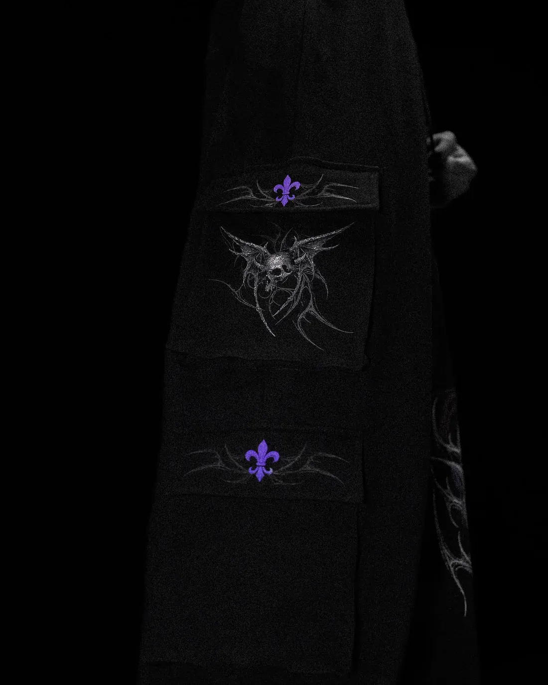 Deathwing Luxury Cargos-Coordom