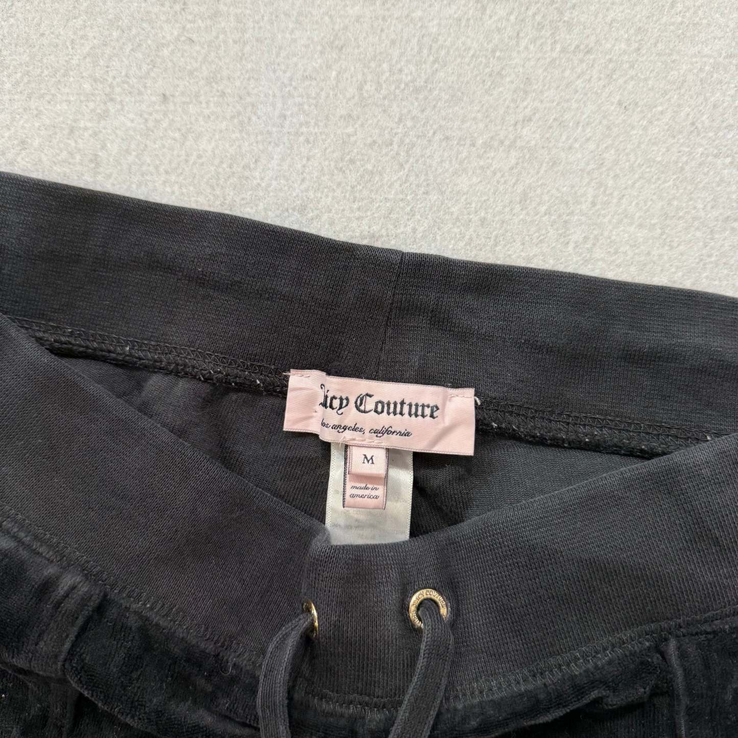 Juicy Couture Women's Black Velour Flare Track Pants Back Snap Pockets Size M-Coordom