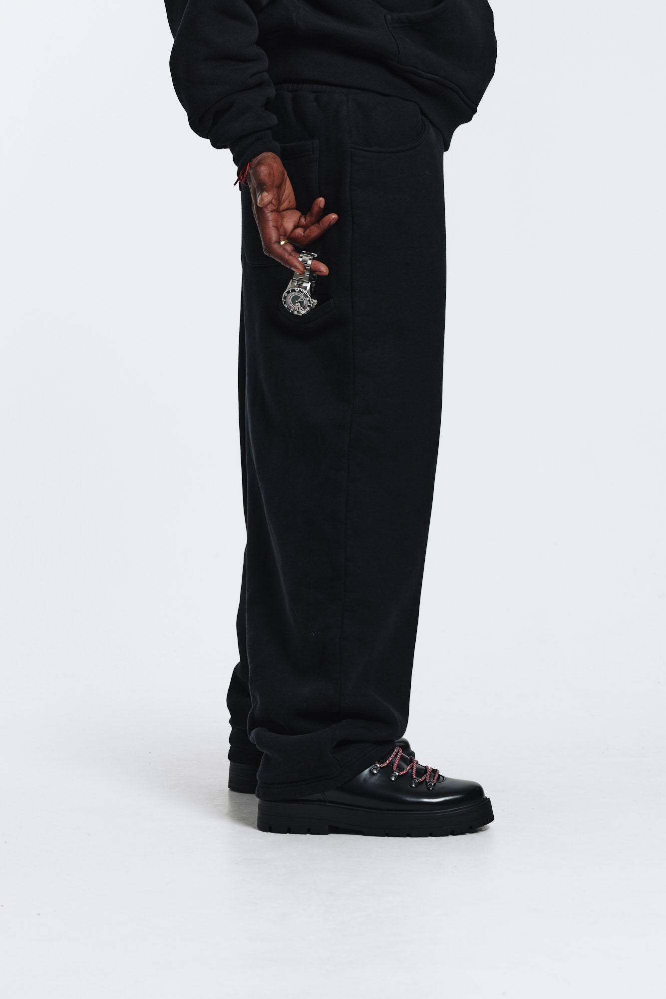 550 GSM COZY SWEATS | BLACK-Coordom