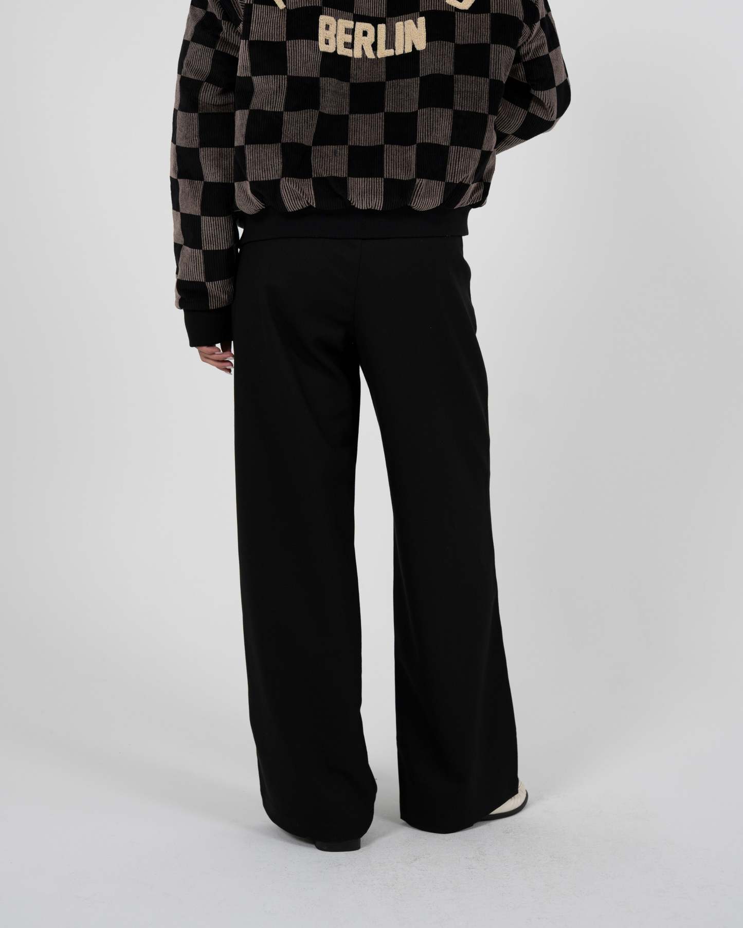 DOUBLE-PLEATED WIDE-LEG TROUSERS-Coordom