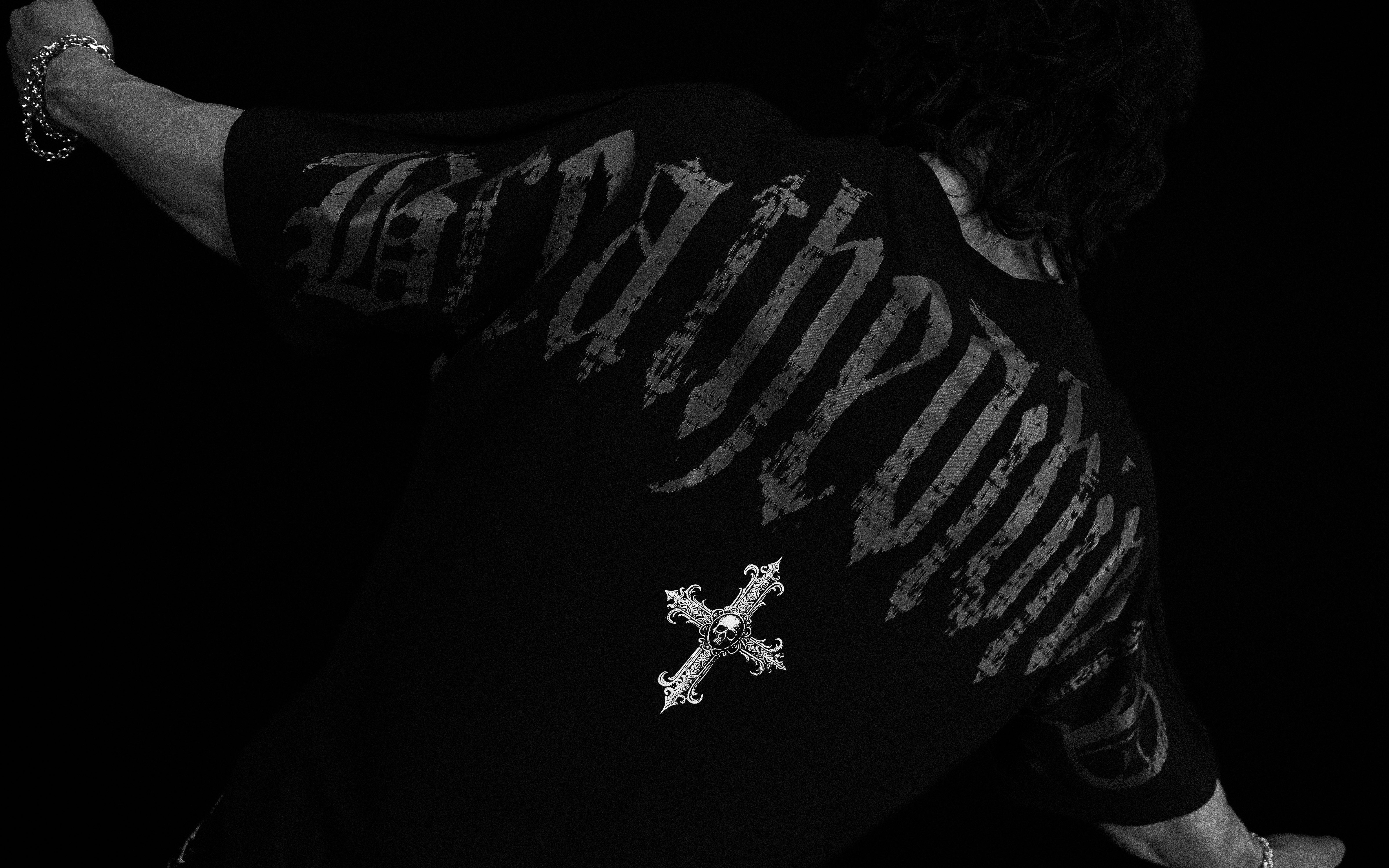 Elegant Oversized Lightweight T-shirt [VOID BLACK]-Coordom