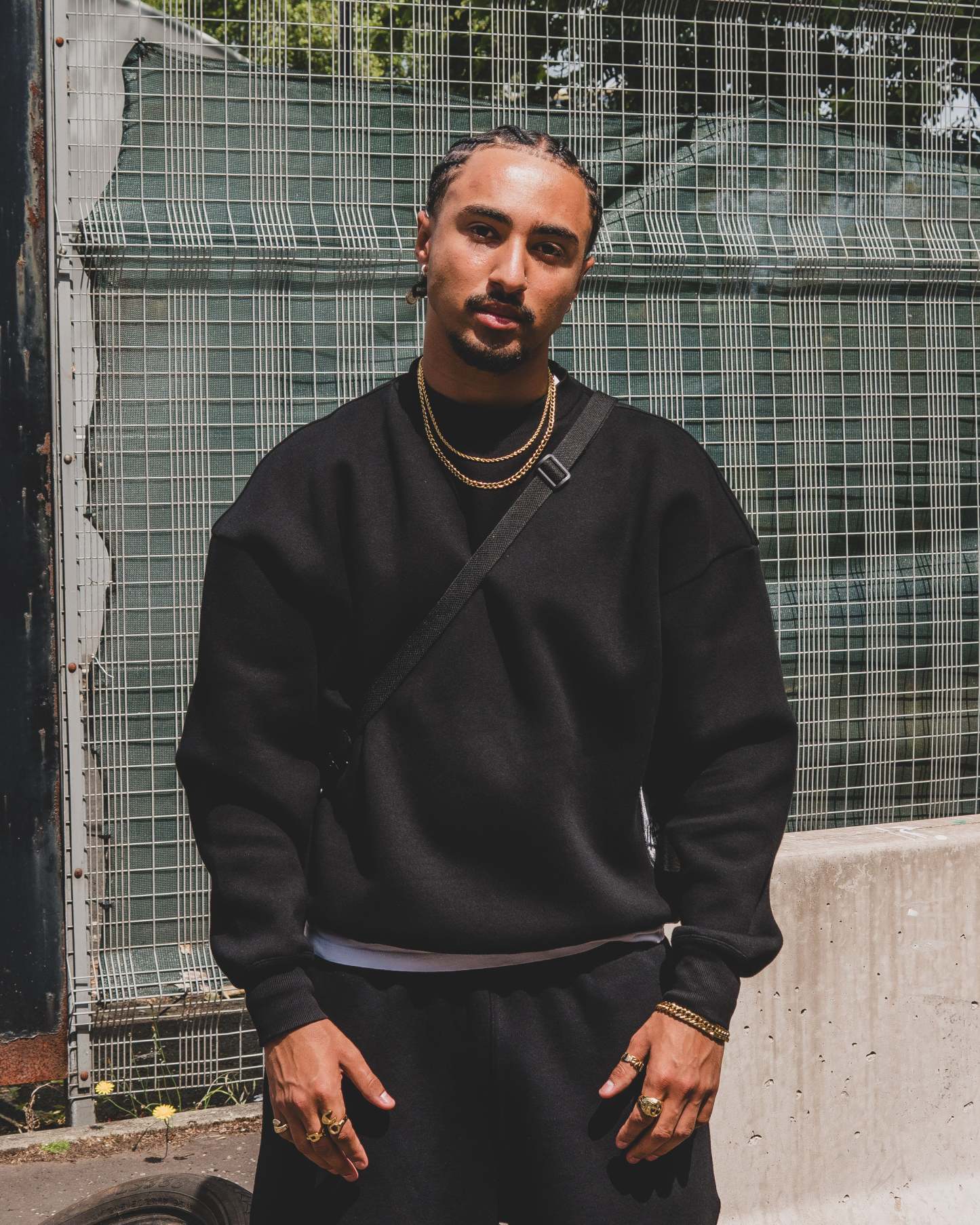 Disc Sweatshirt Black [630GSM]-Coordom