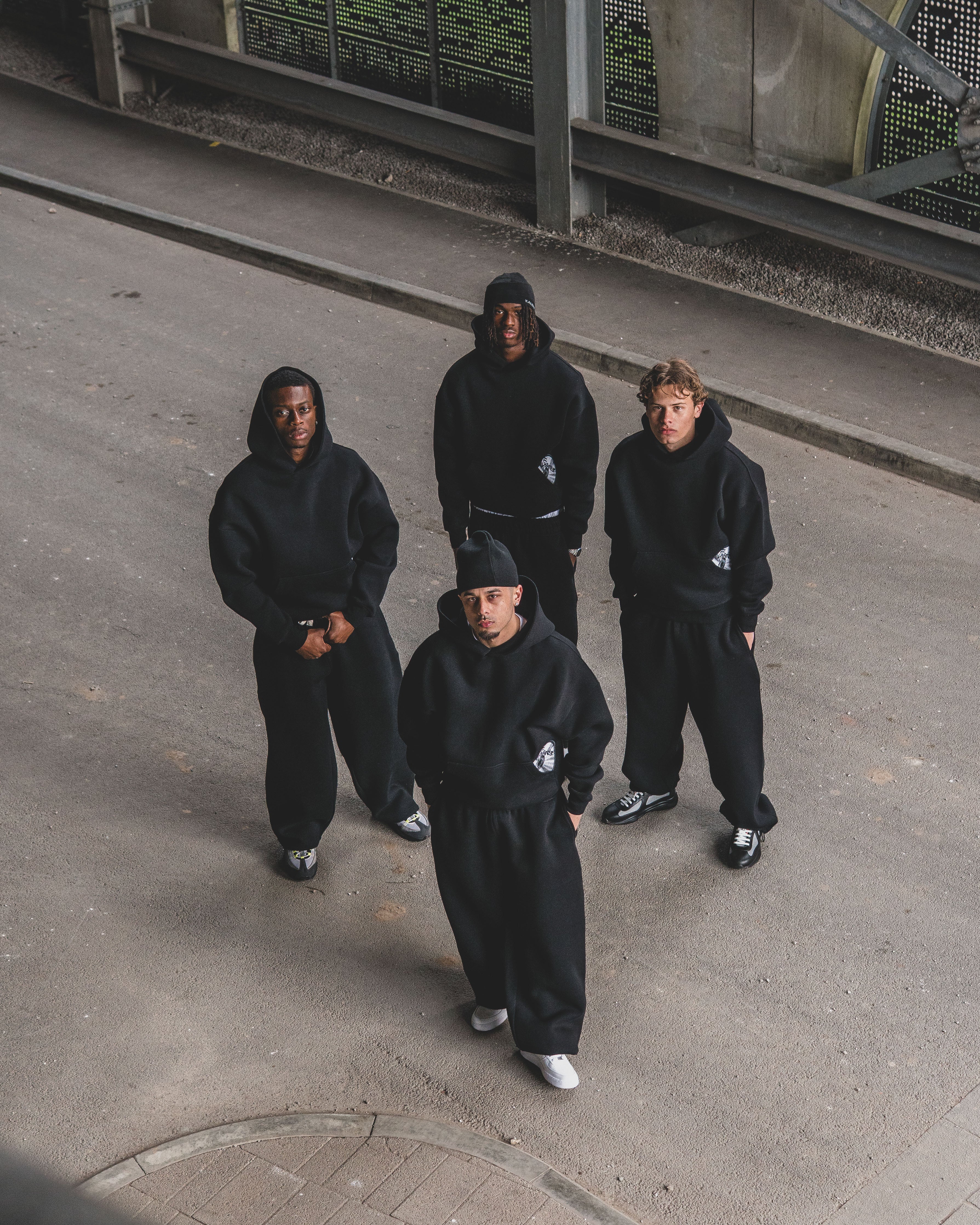 Disc Hoodie Black [630GSM]|Streetwear Oversized Vintage Casual Wear-Coordom