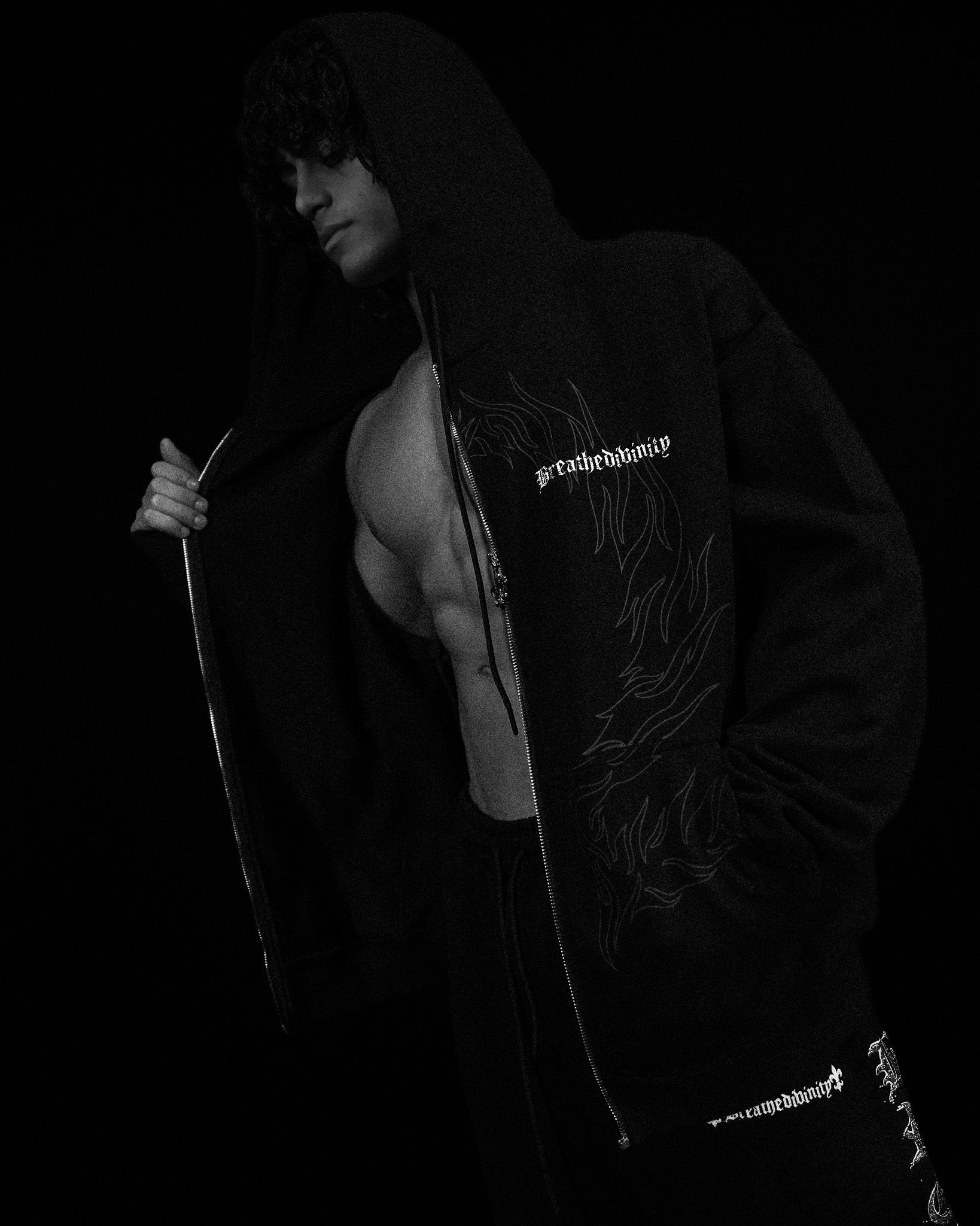 Elegant Oversized Zip-up Hoodie [VOID BLACK]-Coordom