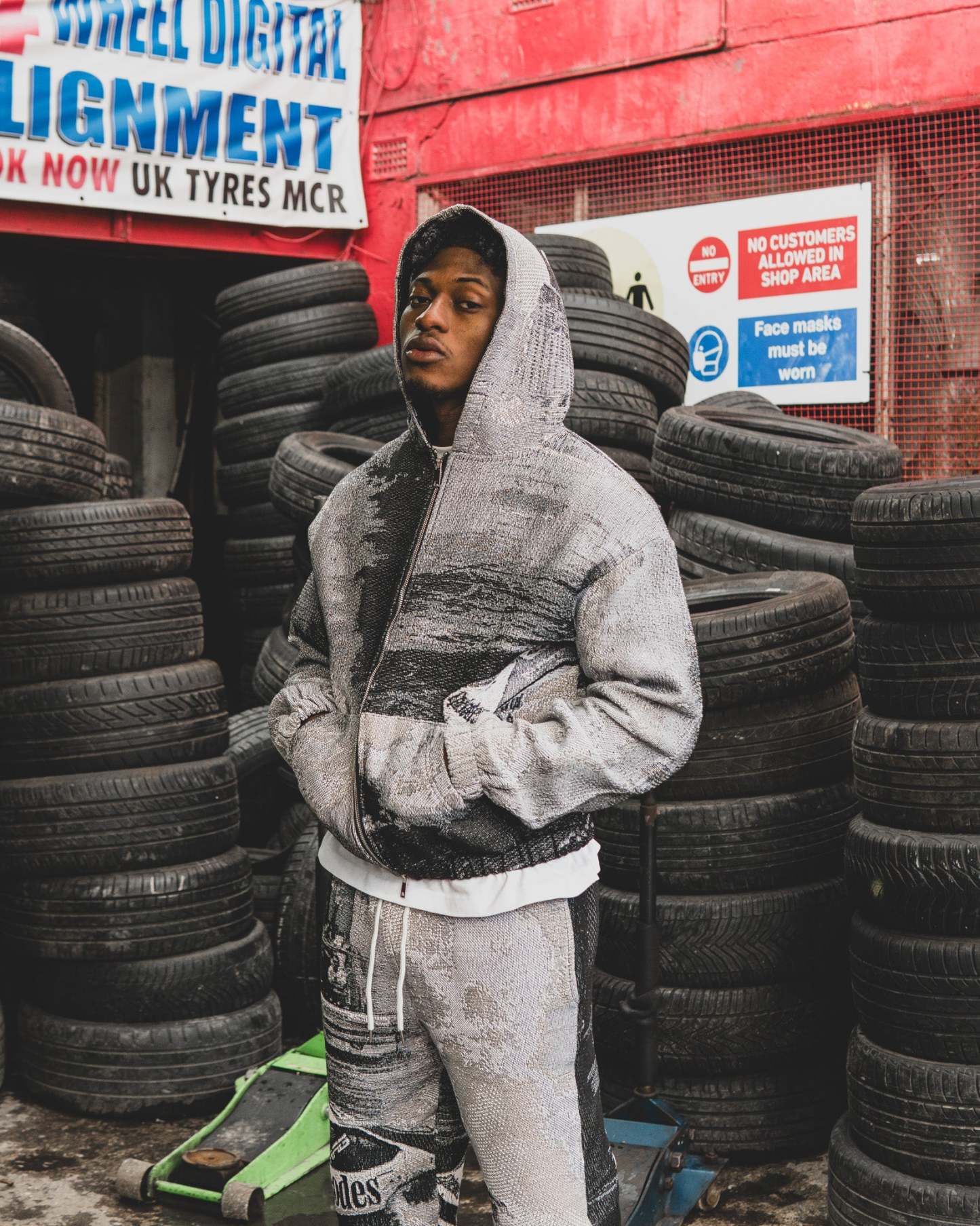 Tapestry Zip-Up Hoodie (MONO) | Vintage Streetwear Oversized Jacket-Coordom