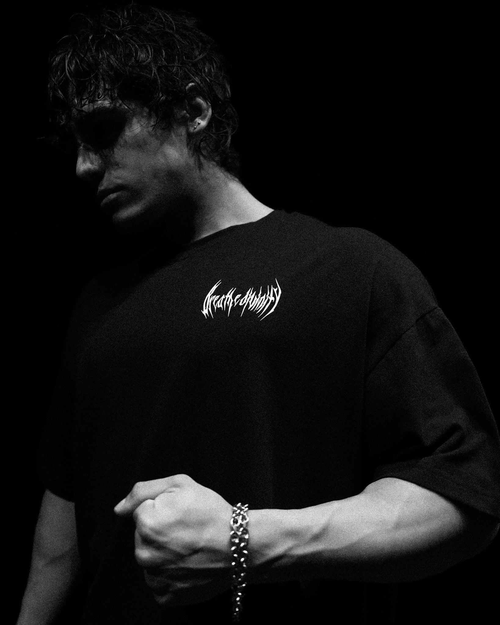 Elegant Box Logo Oversized Lightweight T-shirt [VOID BLACK]-Coordom