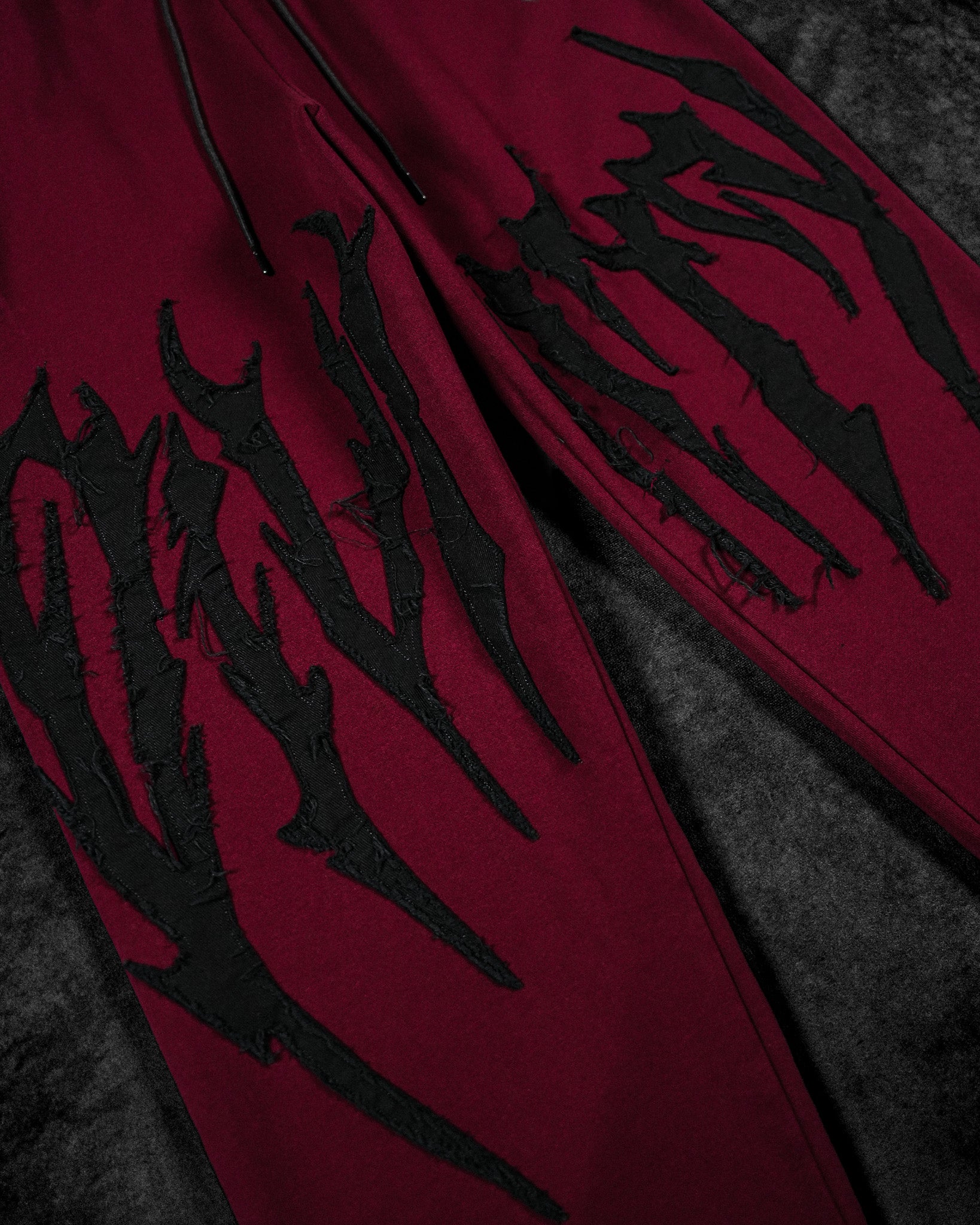 Destroyed Banana Shape sweatpants [CRIMSON]-Coordom