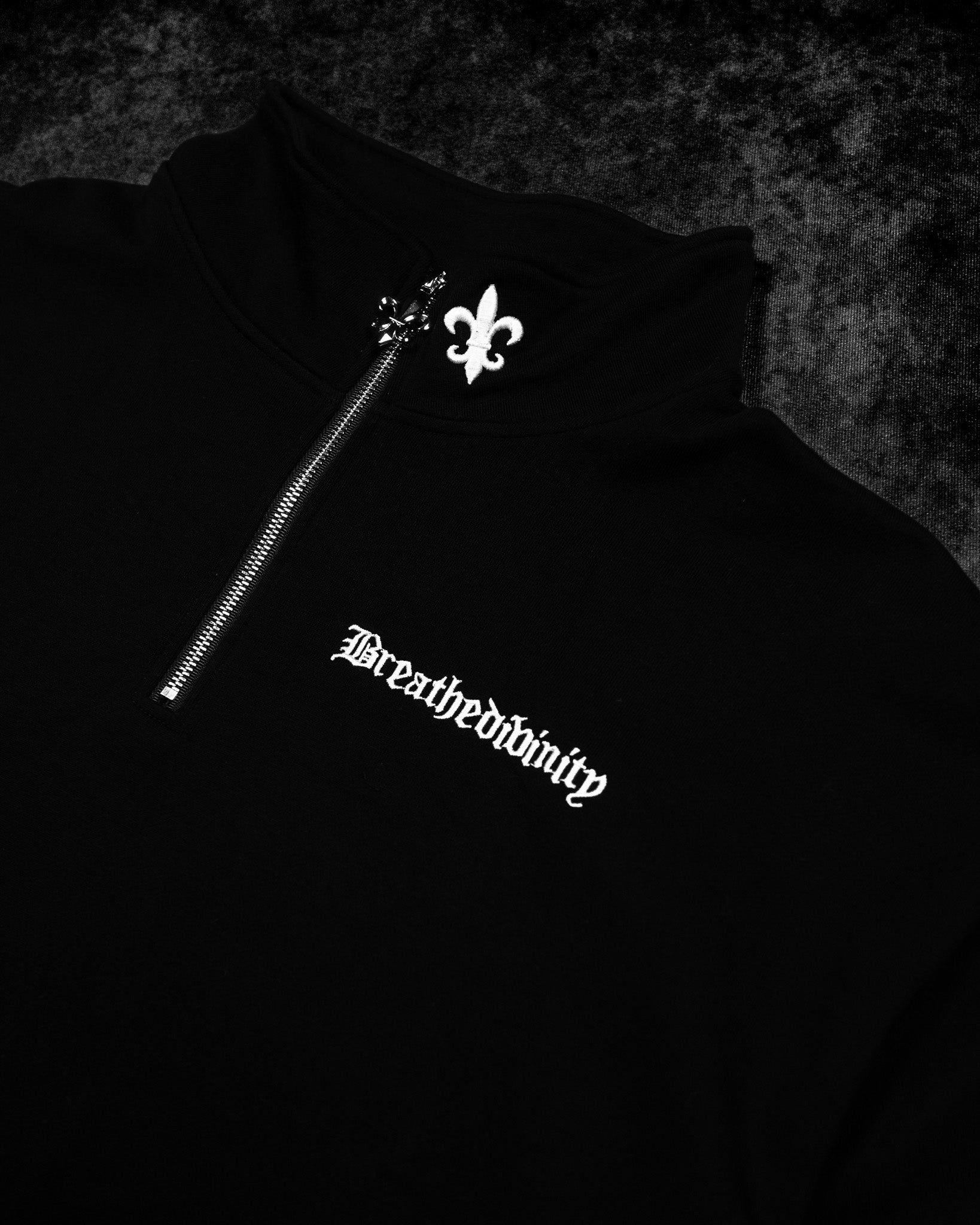 Elegant Quarter zip Crew neck [VOID BLACK]-Coordom