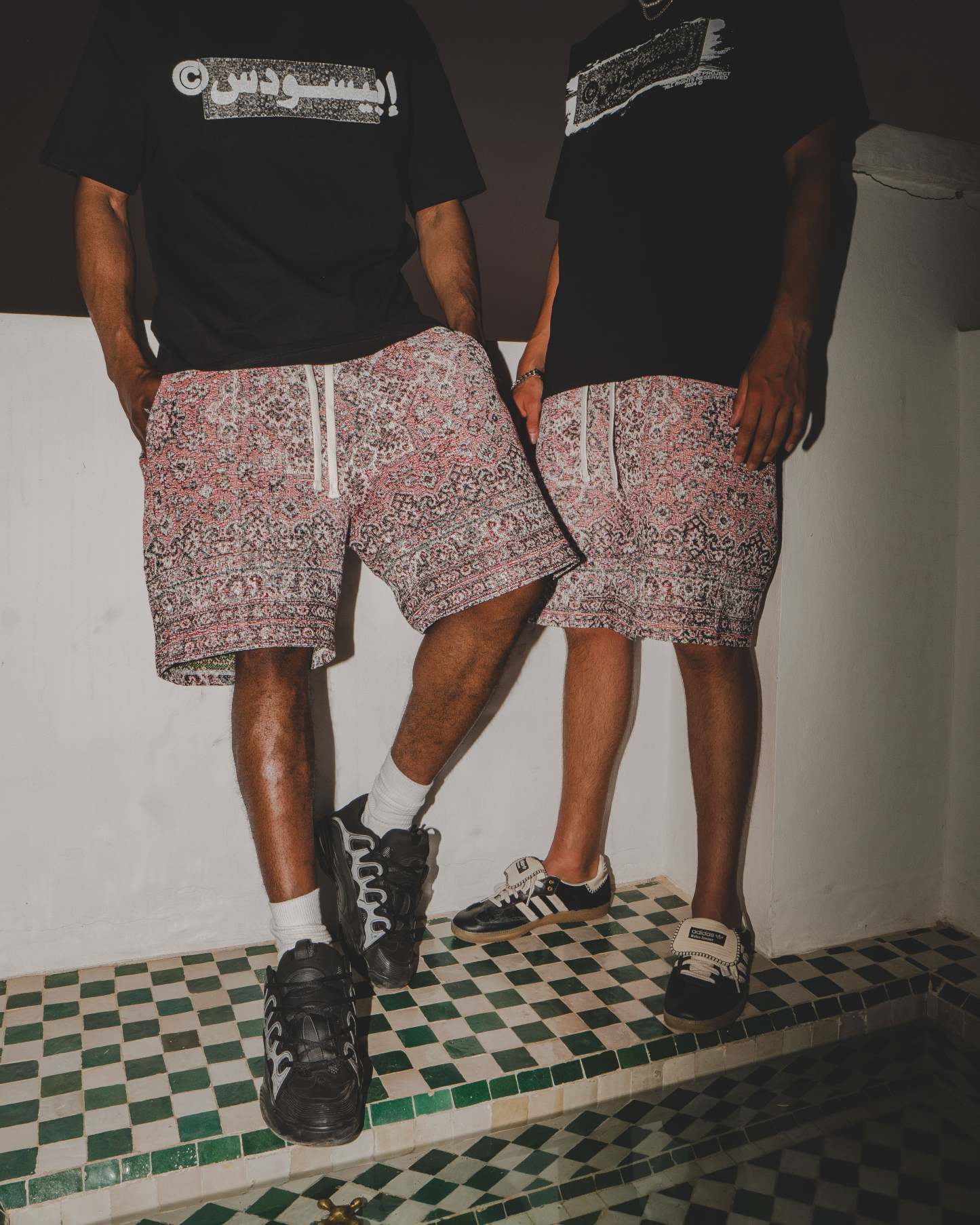 BLAZE Tapestry Shorts RED-Coordom