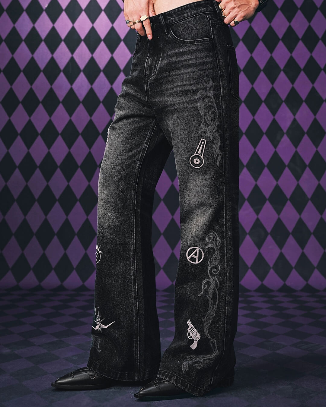 JOJO  Icon Embroidery Washed Distressed Jeans-Coordom