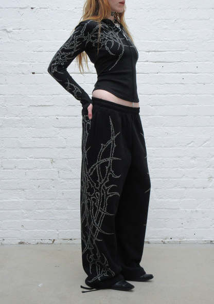 HAUNT STUDDED OVERSIZED SWEATPANTS BLACK-Coordom