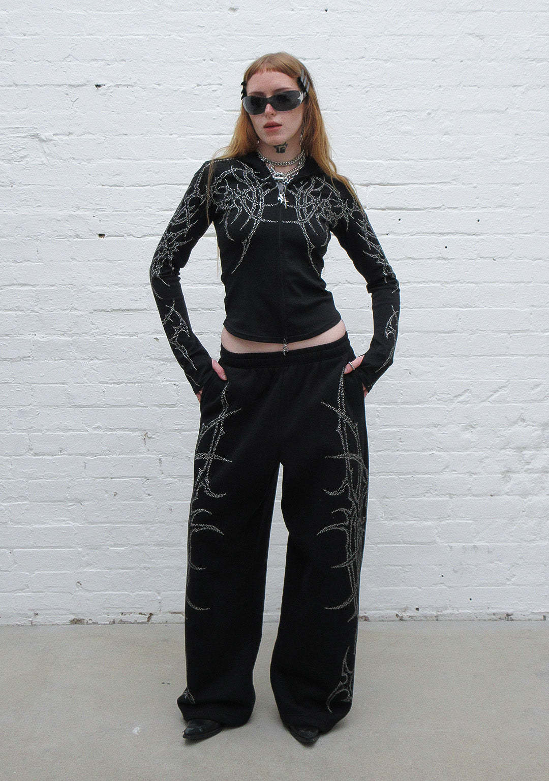 HAUNT STUDDED OVERSIZED SWEATPANTS BLACK-Coordom