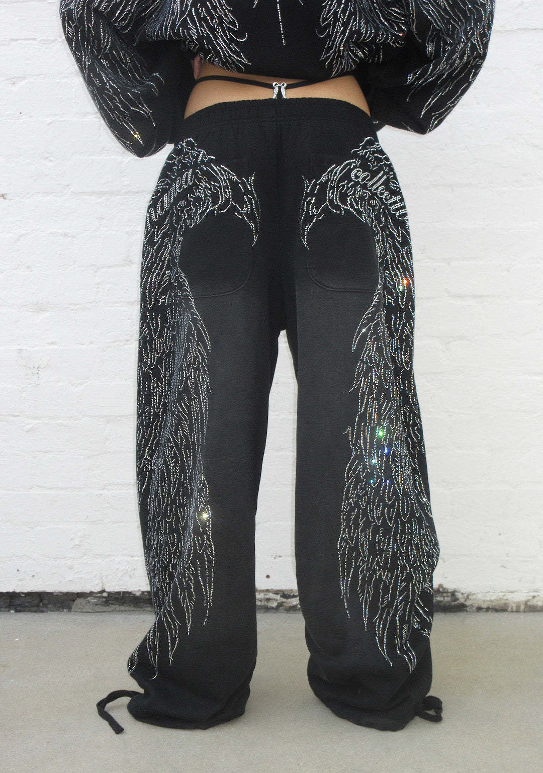 FALLEN RHINESTONE OVERSIZED SWEATPANTS WASHED BLACK-Coordom