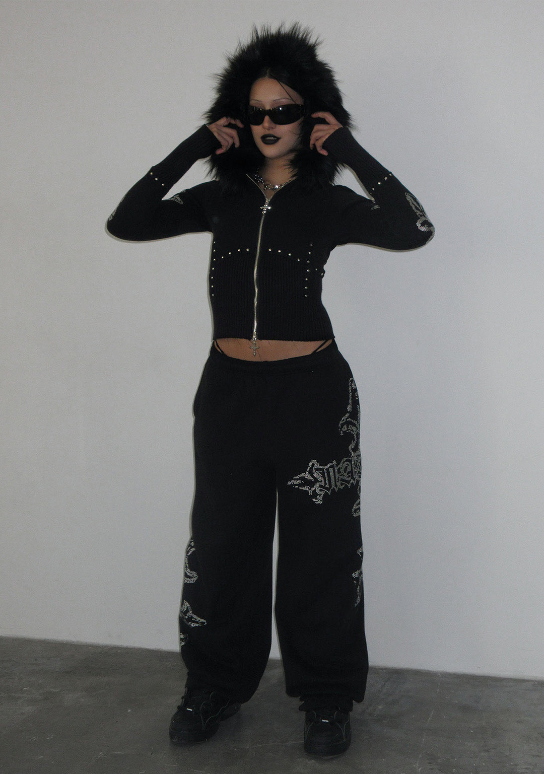 FERAL STUDDED OVERSIZED SWEATPANTS BLACK-Coordom
