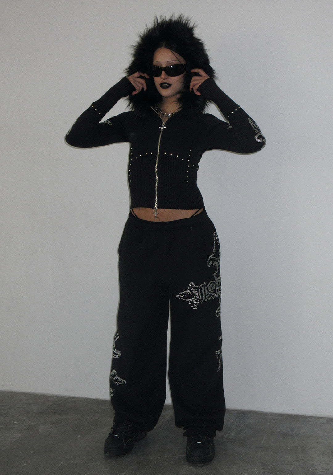 FERAL STUDDED OVERSIZED SWEATPANTS BLACK-Coordom