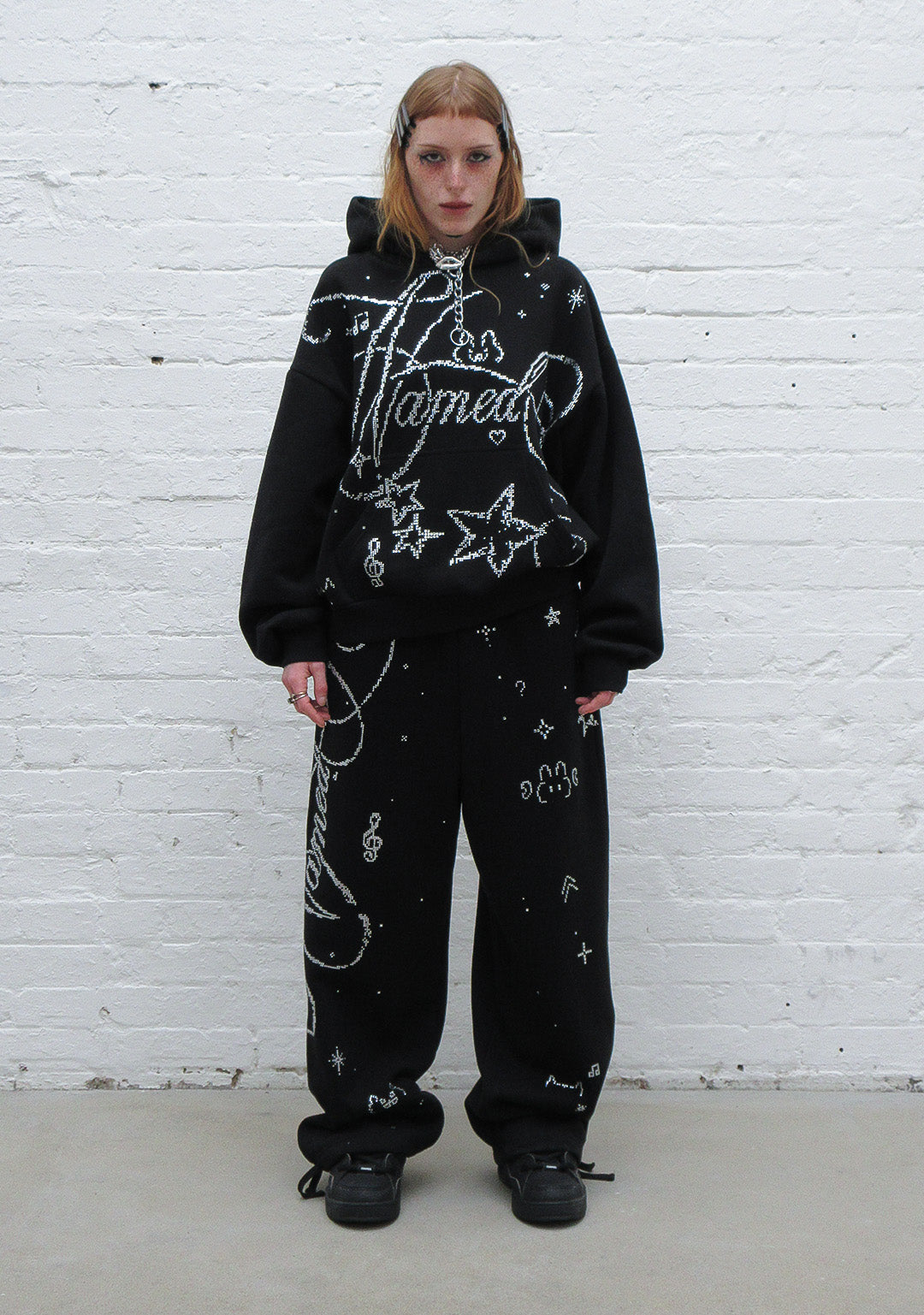 DREAMER RHINESTONE TEDDY OVERSIZED SWEATPANTS BLACK-Coordom